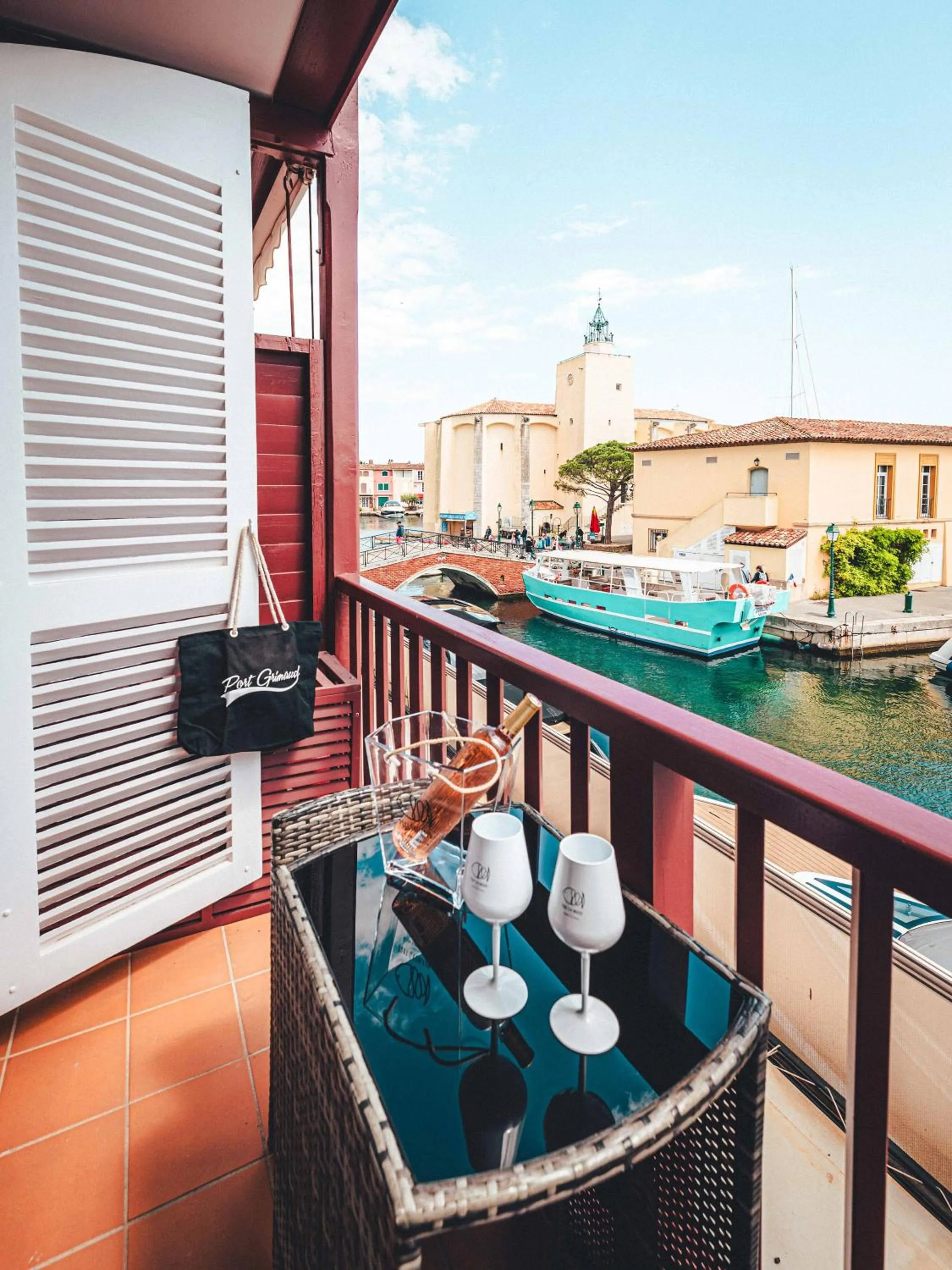 Balcony/Terrace in Le Suffren Hôtel