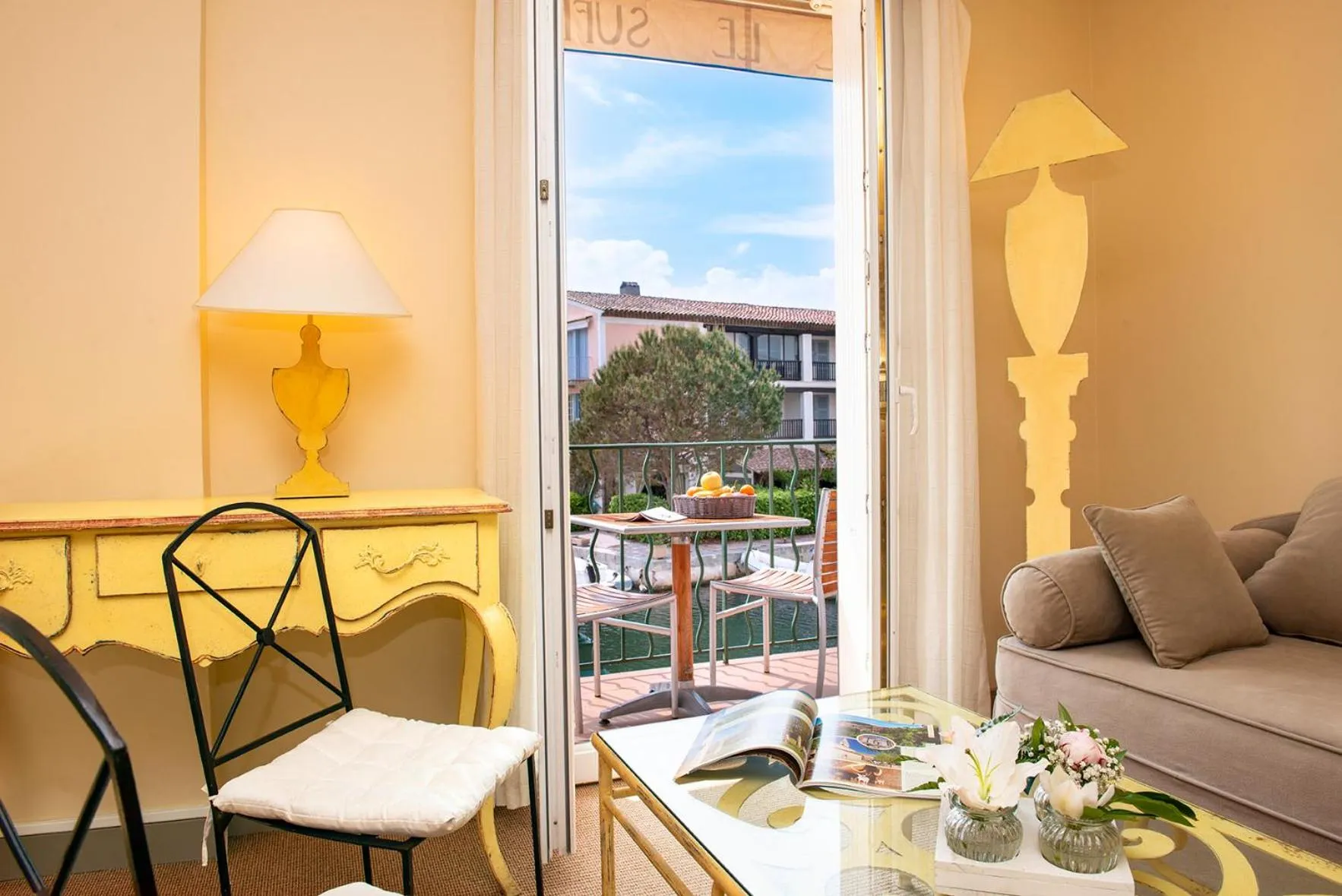 Bedroom in Le Suffren Hôtel