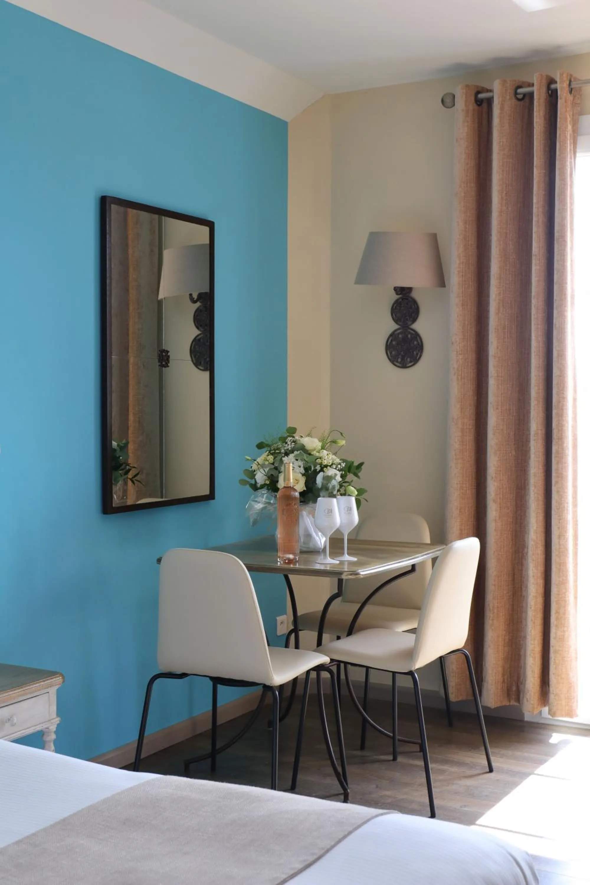 Bedroom, Bed in Le Suffren Hôtel