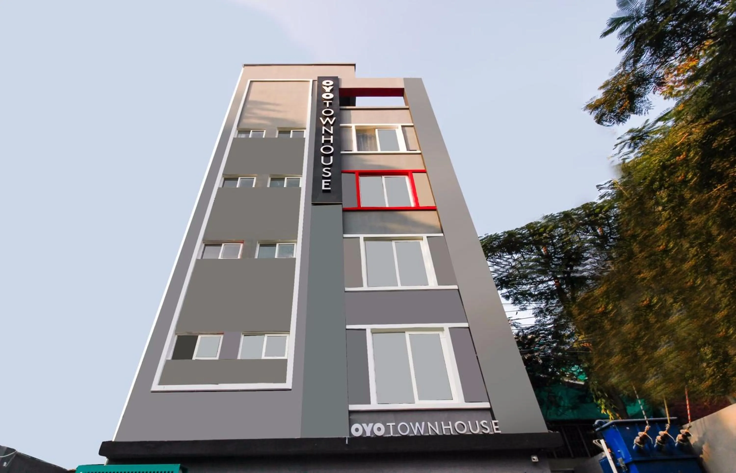 Facade/entrance in Super Townhouse RCC Elite