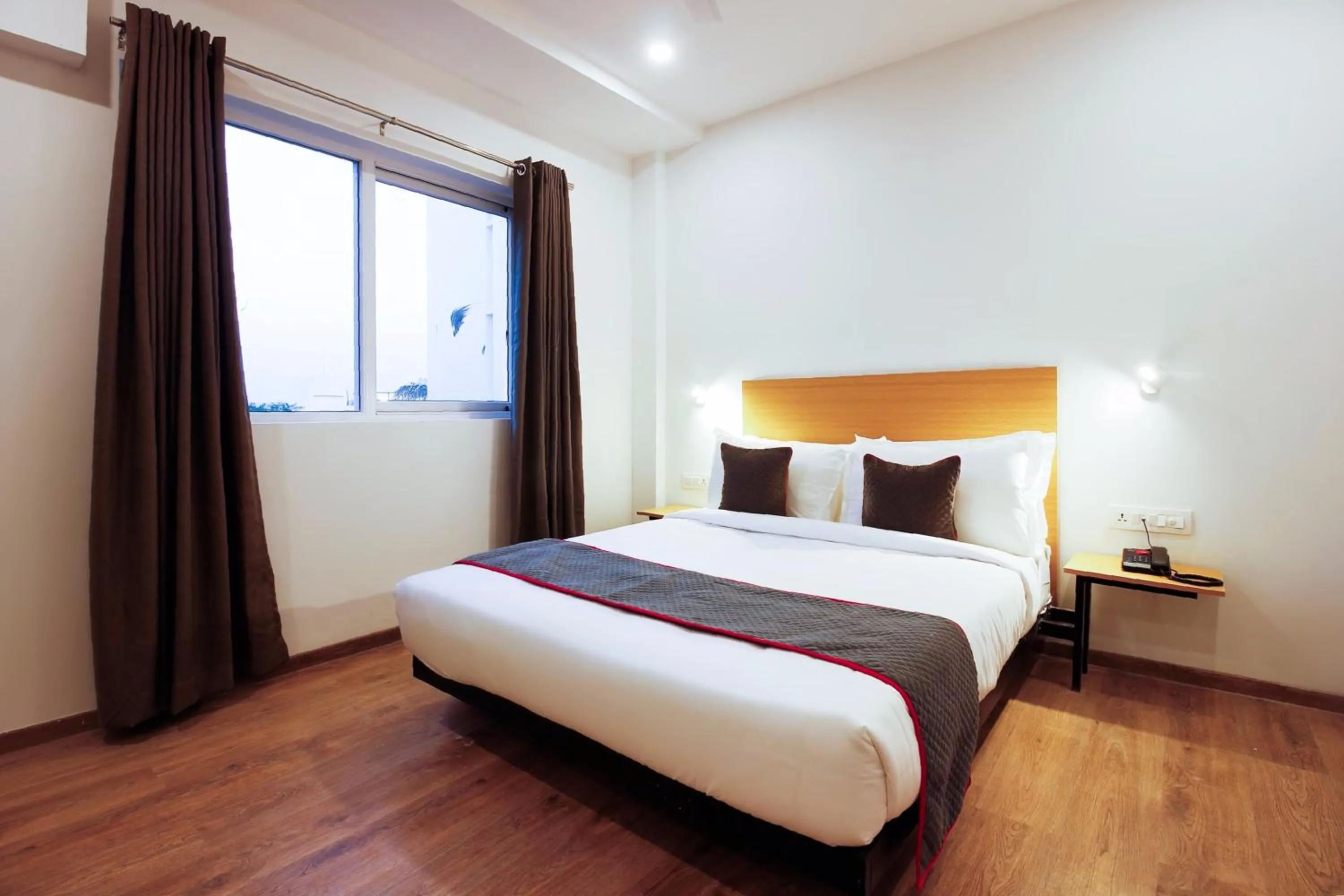 Bedroom, Bed in Super Townhouse RCC Elite