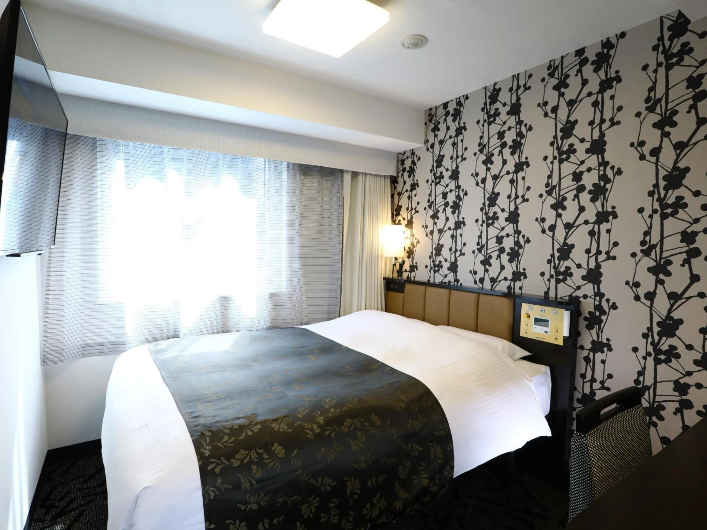 Photo of the whole room, Bed in APA Hotel Ningyocho Ekihigashi