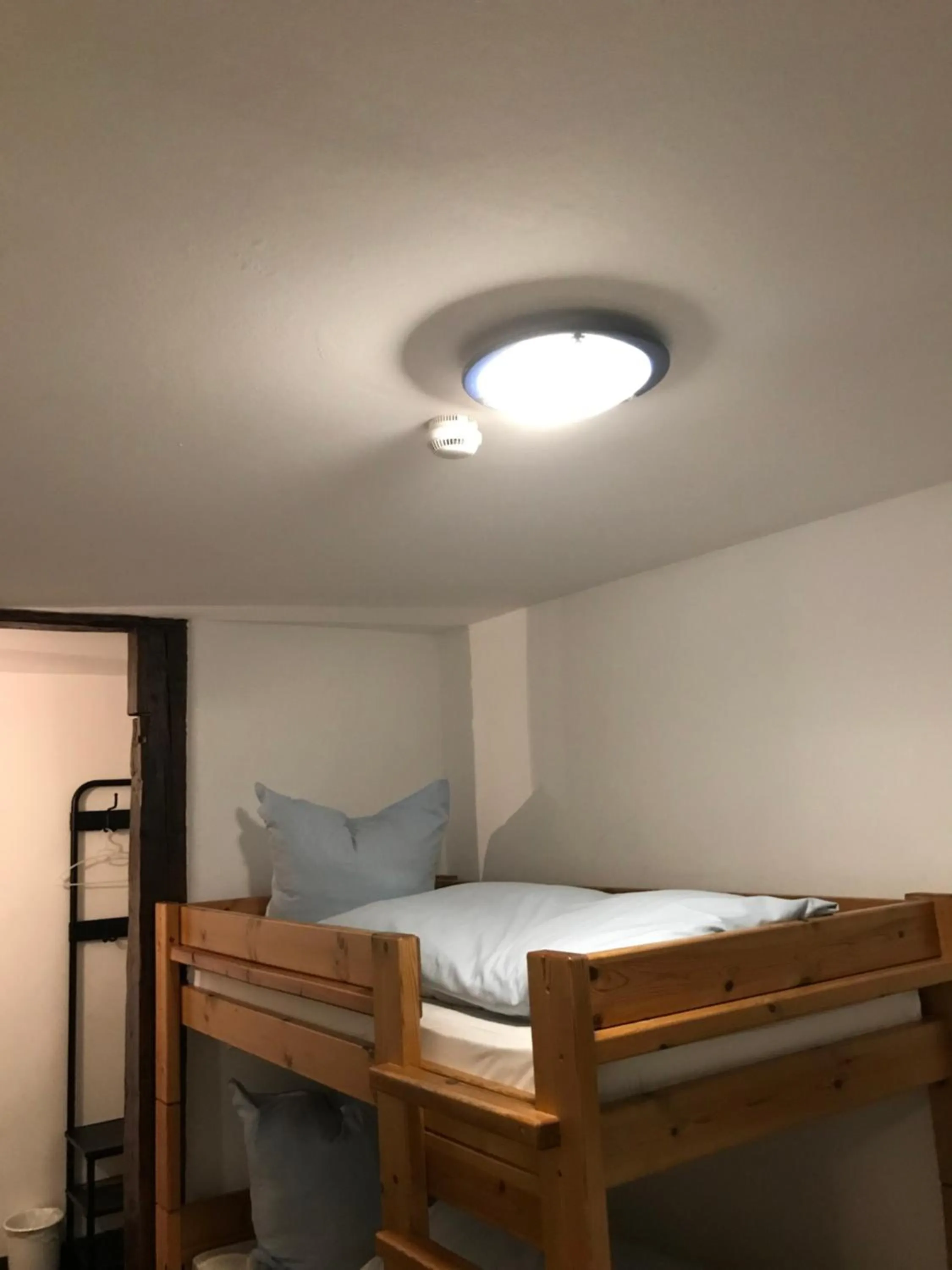 bunk bed, Bed in Hotel Guntia Boardinghouse virtueller check in und Zimmer Zugang