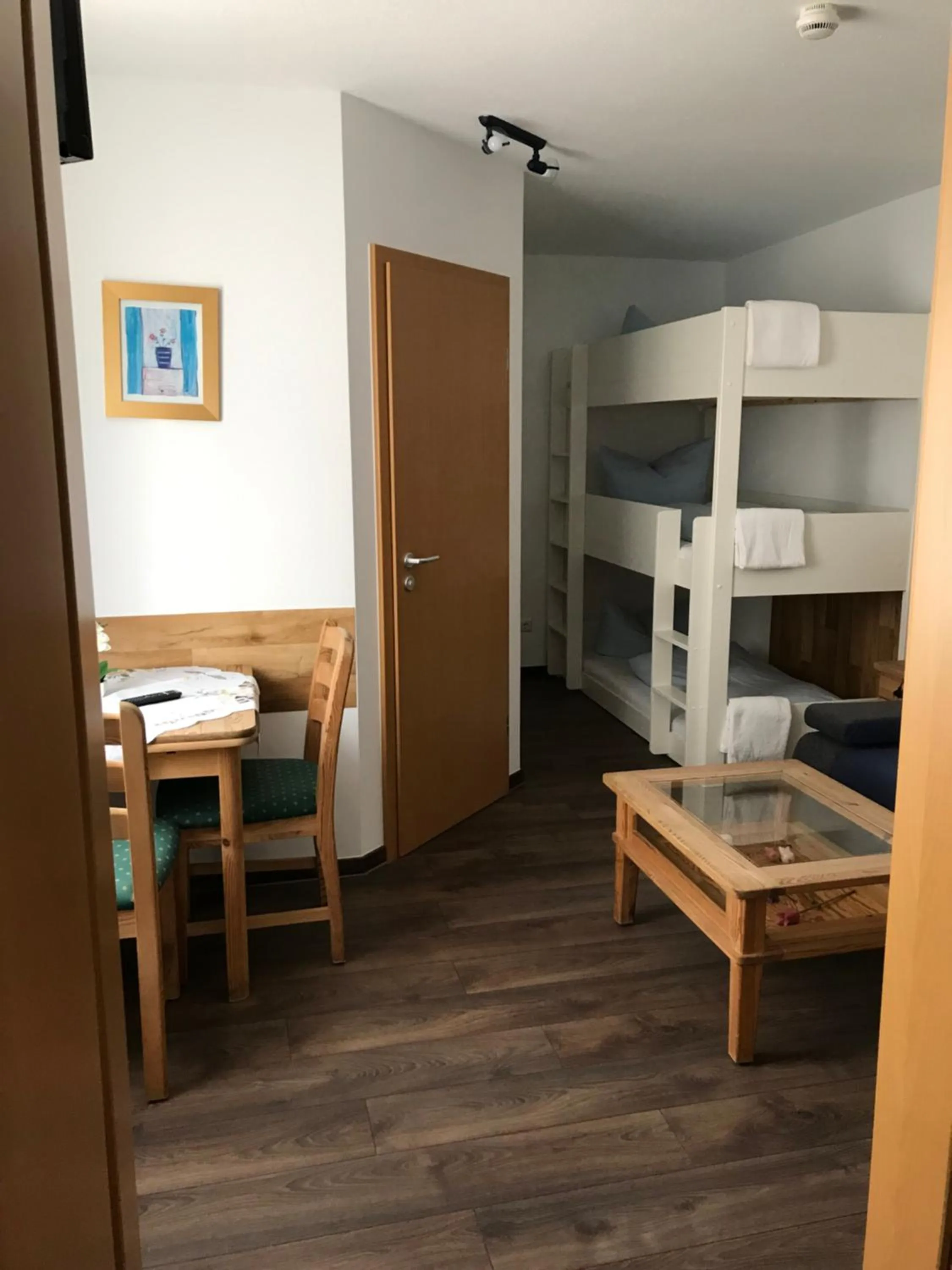 Bed in Hotel Guntia Boardinghouse virtueller check in und Zimmer Zugang