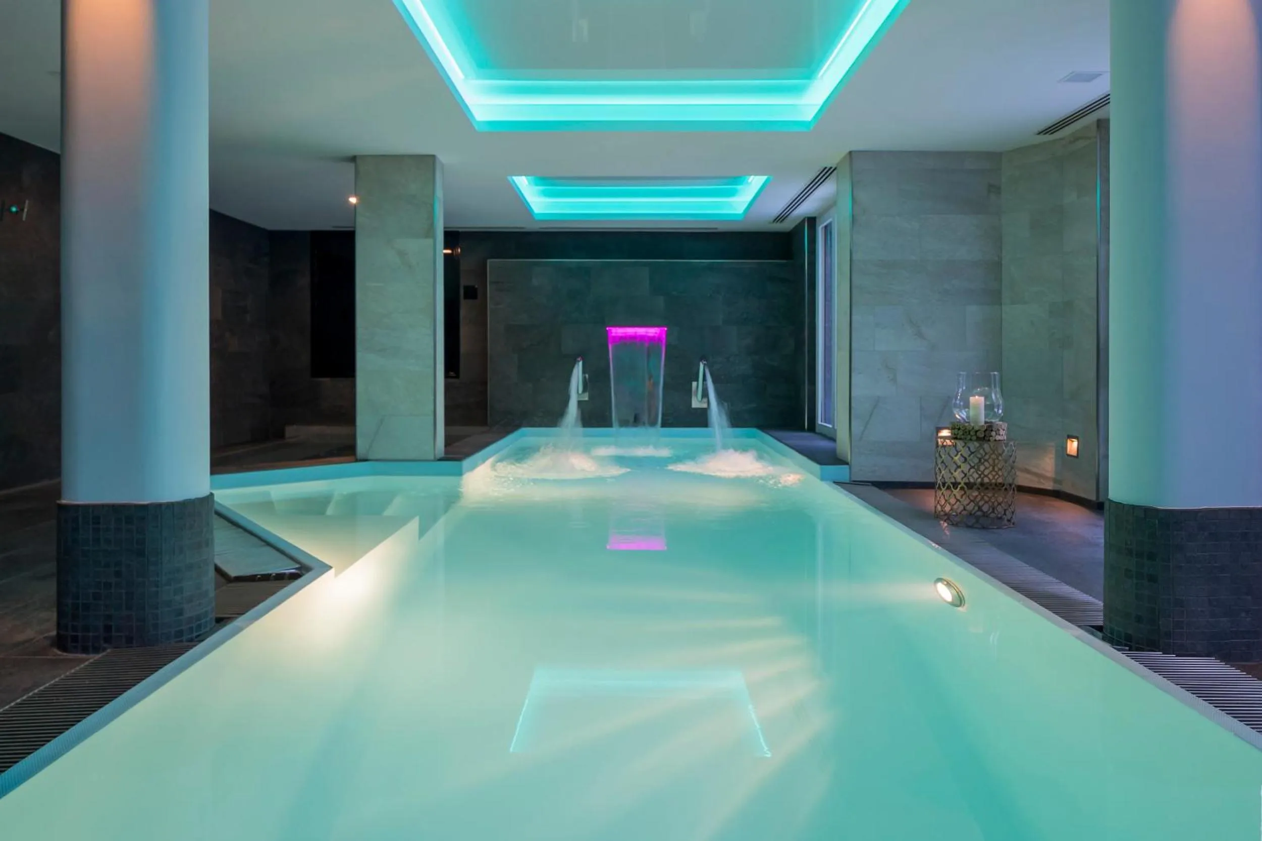 Spa and wellness centre/facilities in Grand Hôtel des Alpes