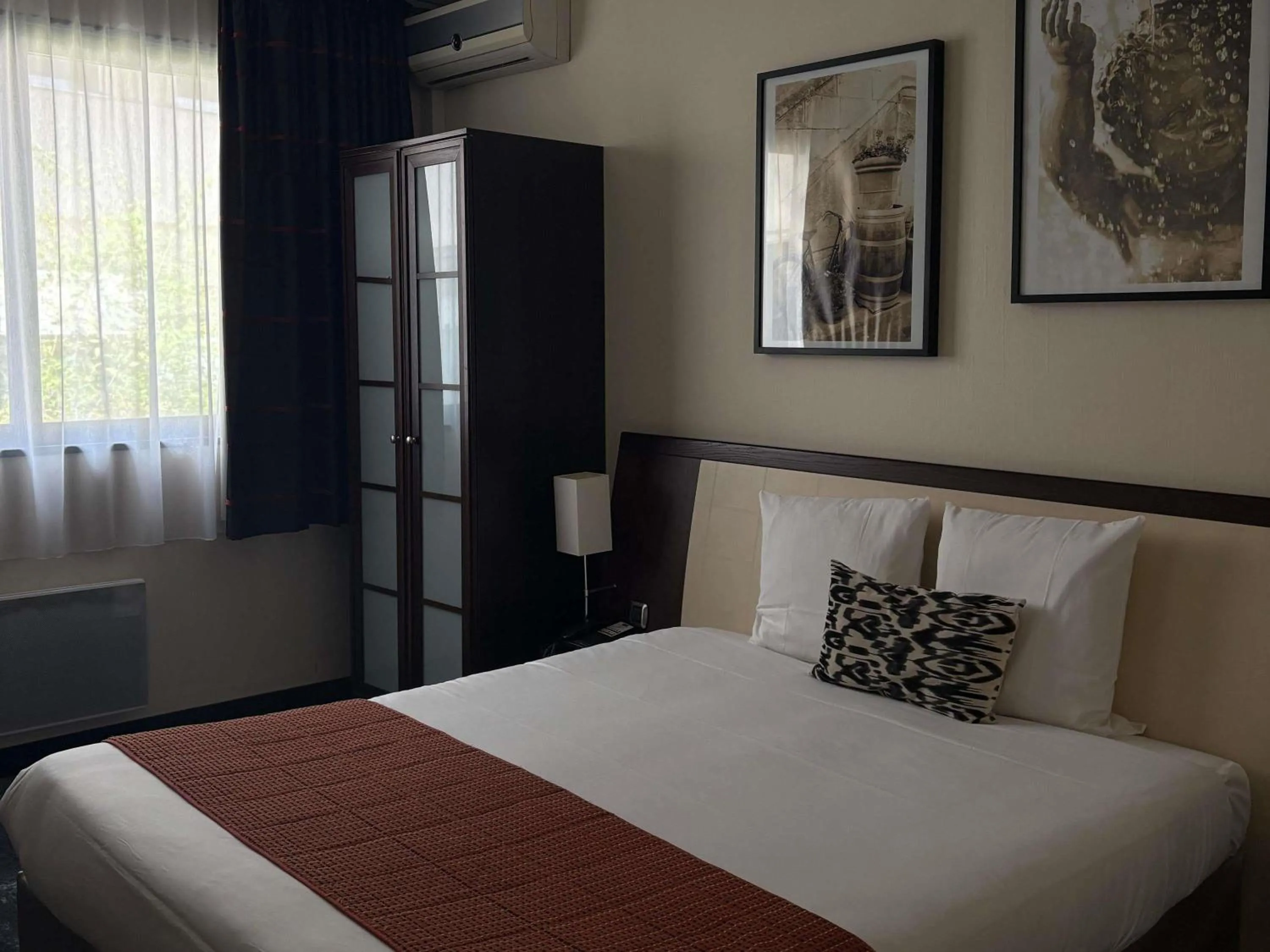 Bedroom, Bed in Mercure Angers Centre Gare