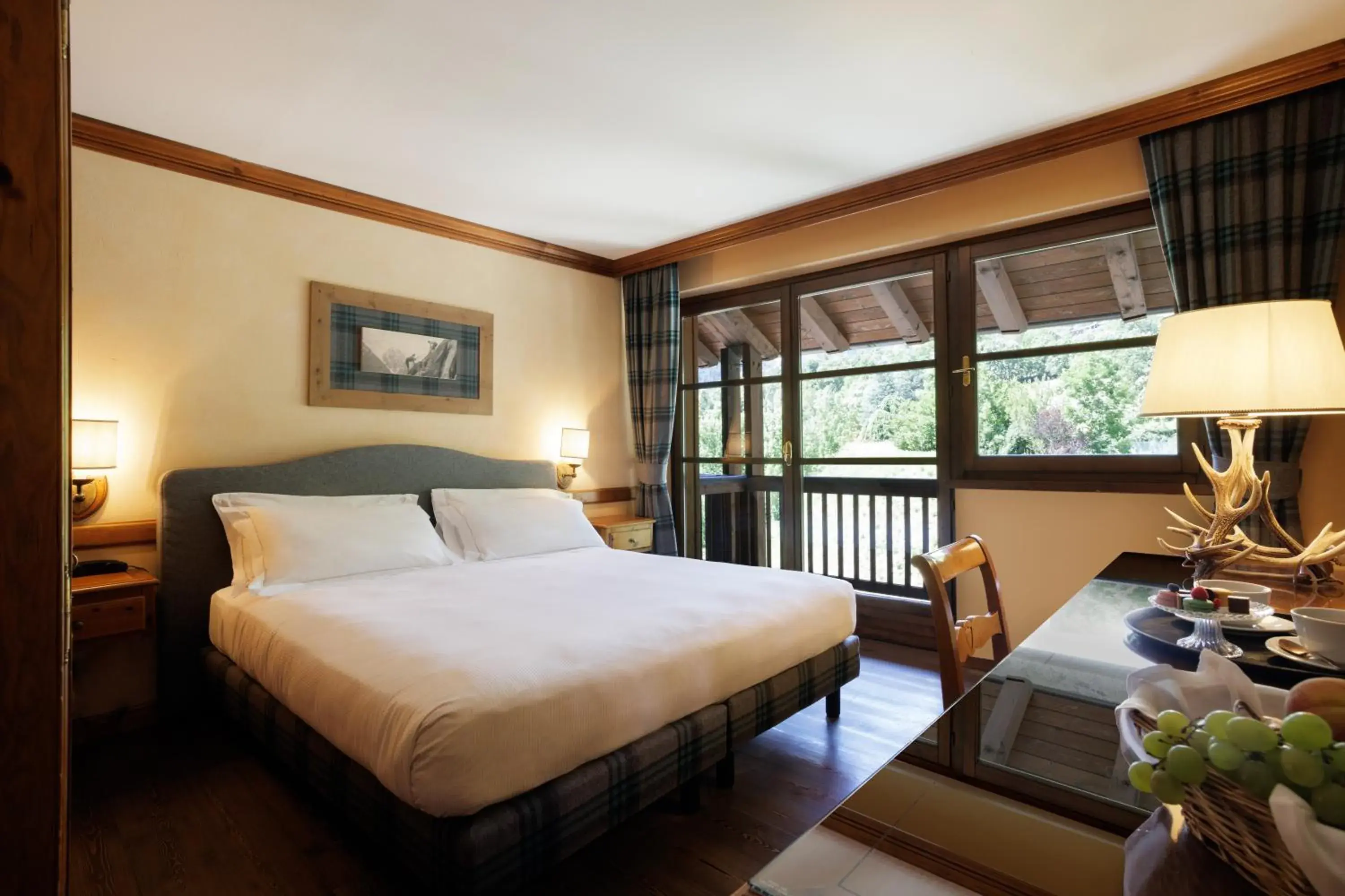 Superior Double or Twin Room in QC Hotel Monte Bianco Superior Double or Twin Room in QC Hotel Monte Bianco