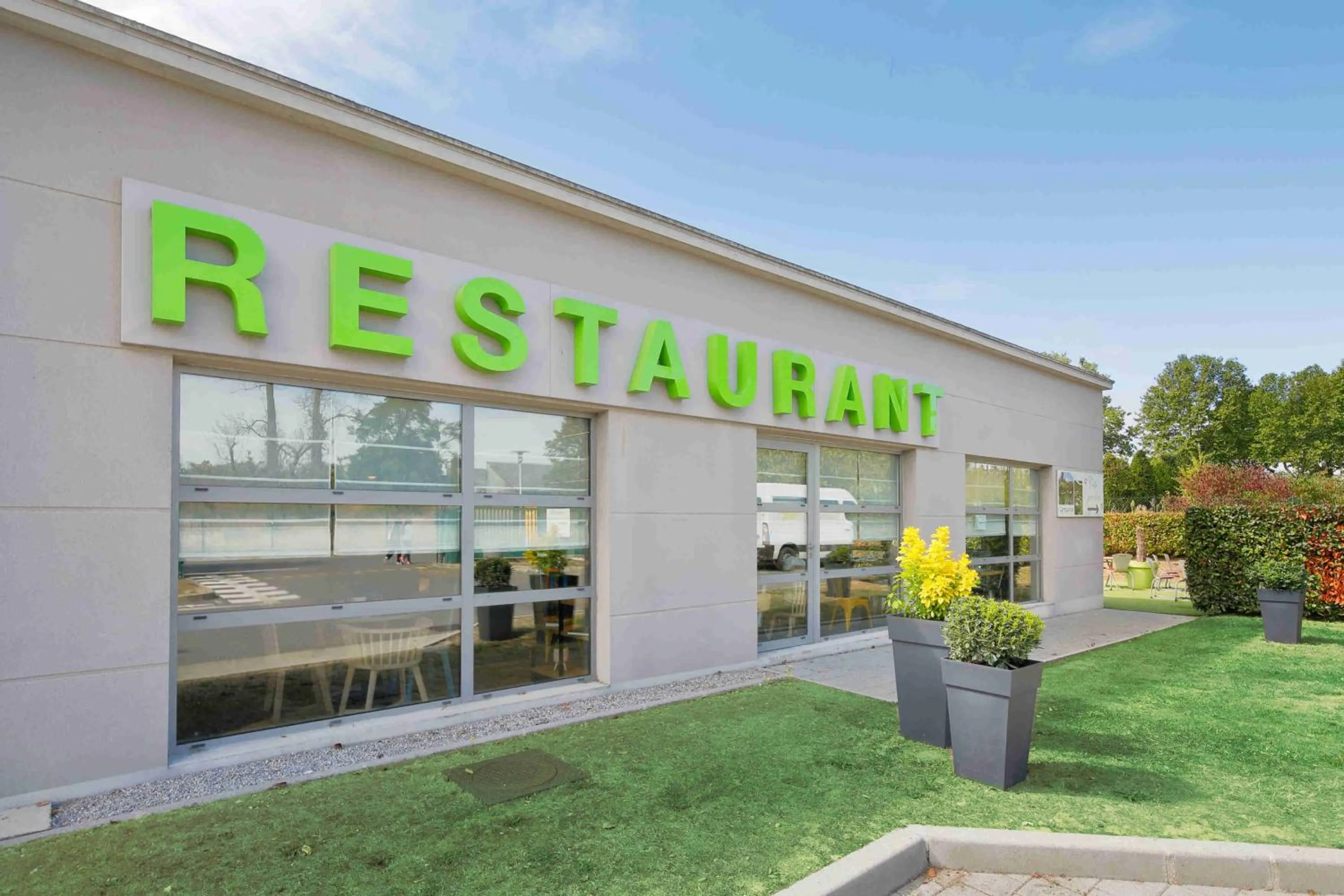 Restaurant/places to eat in Campanile Roissy - Aéroport CDG - Le Mesnil Amelot