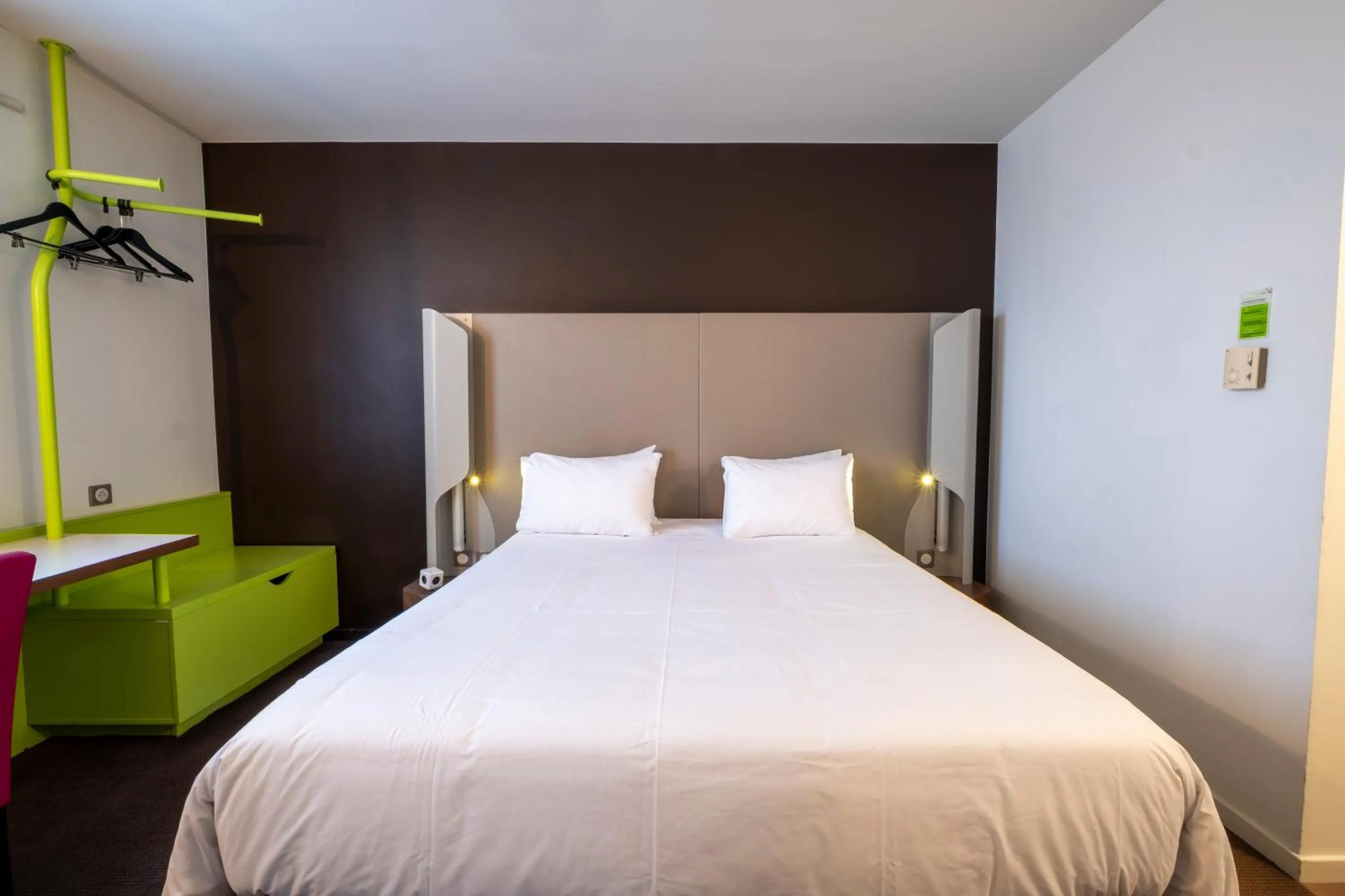 Bed in Campanile Roissy - Aéroport CDG - Le Mesnil Amelot