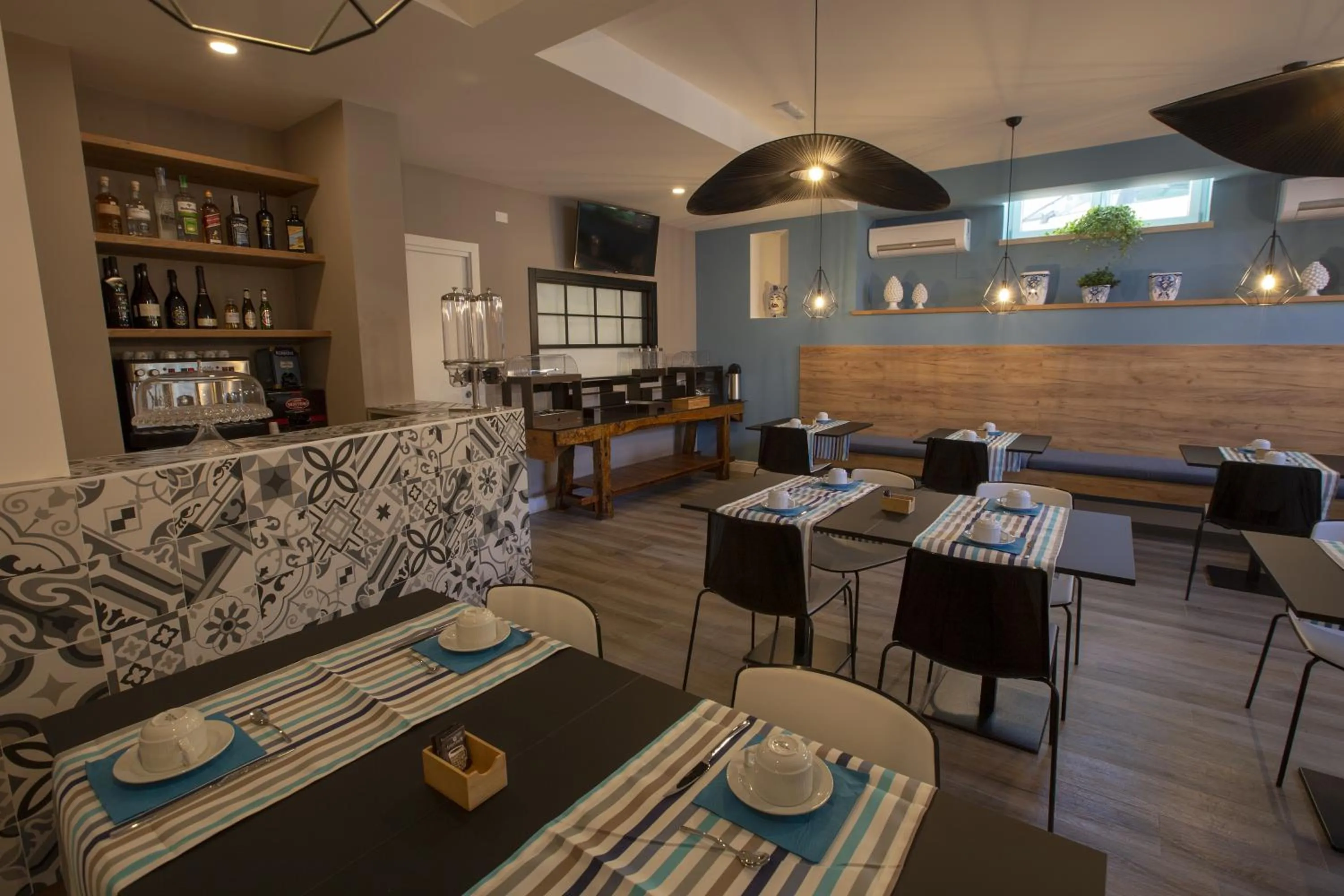 Lounge or bar in Luxmarì Hotel & Spa