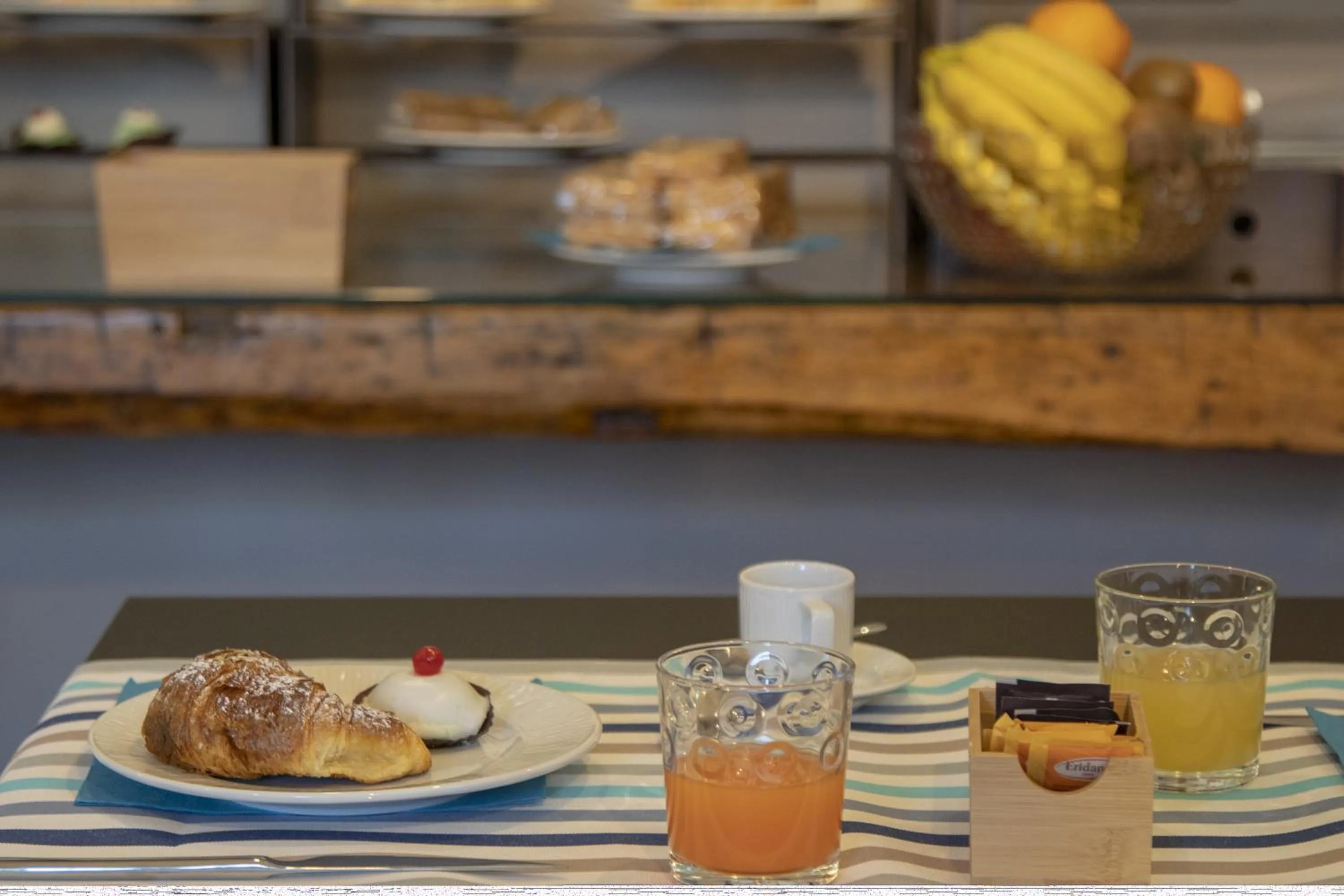 Breakfast in Luxmarì Hotel & Spa