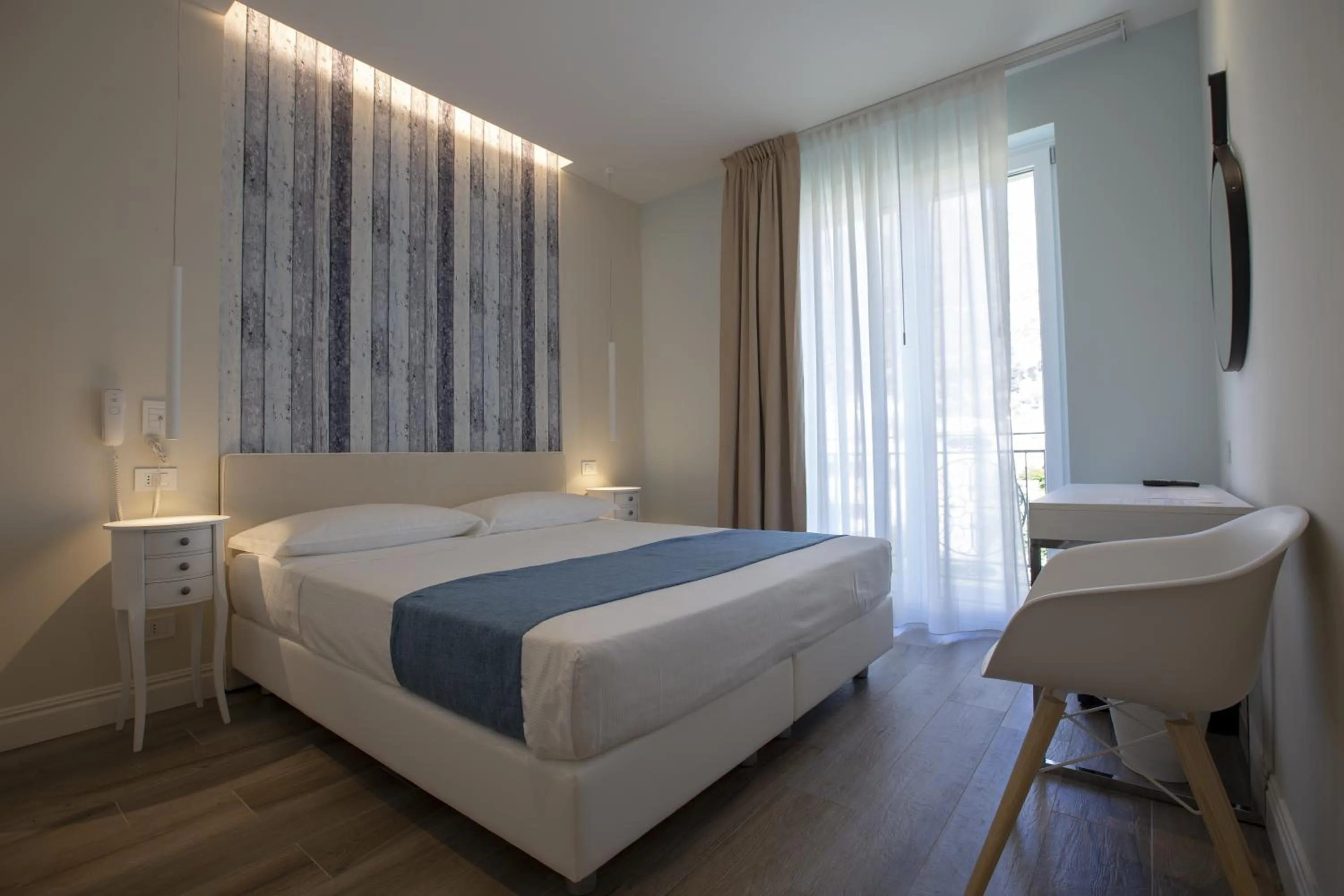 Bedroom, Bed in Luxmarì Hotel & Spa