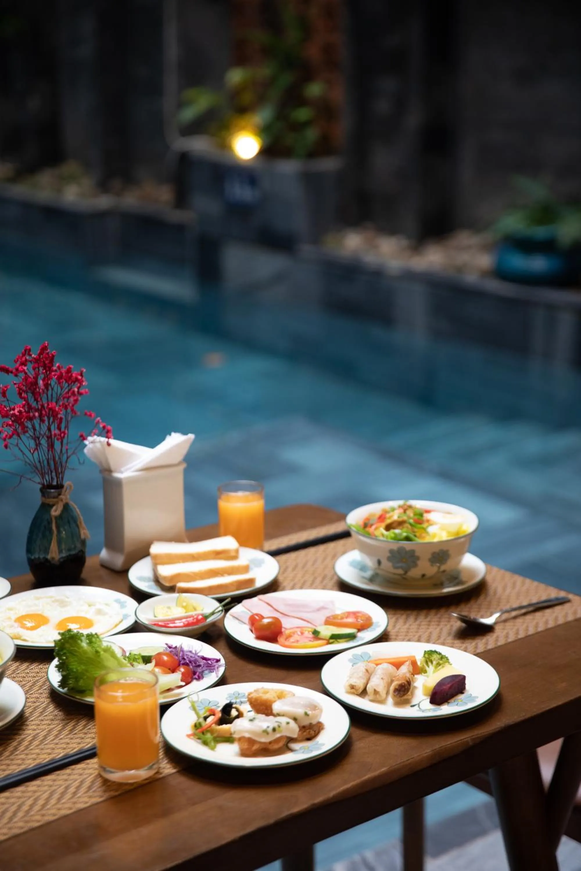 Food and drinks in Daisy Boutique Hotel