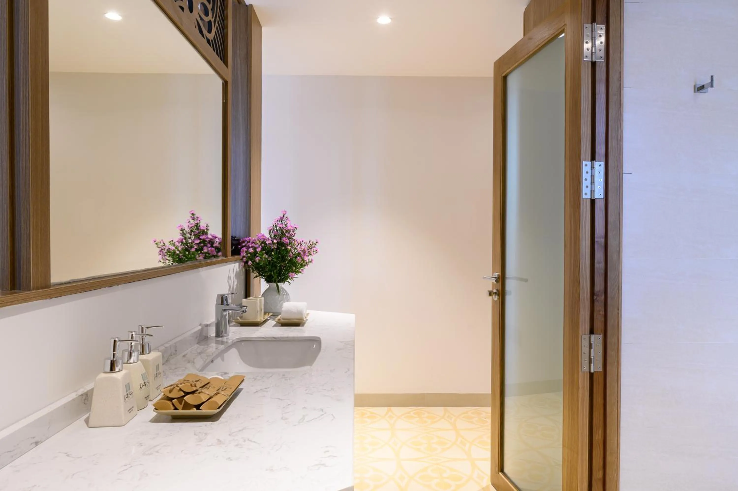 Bathroom in Daisy Boutique Hotel