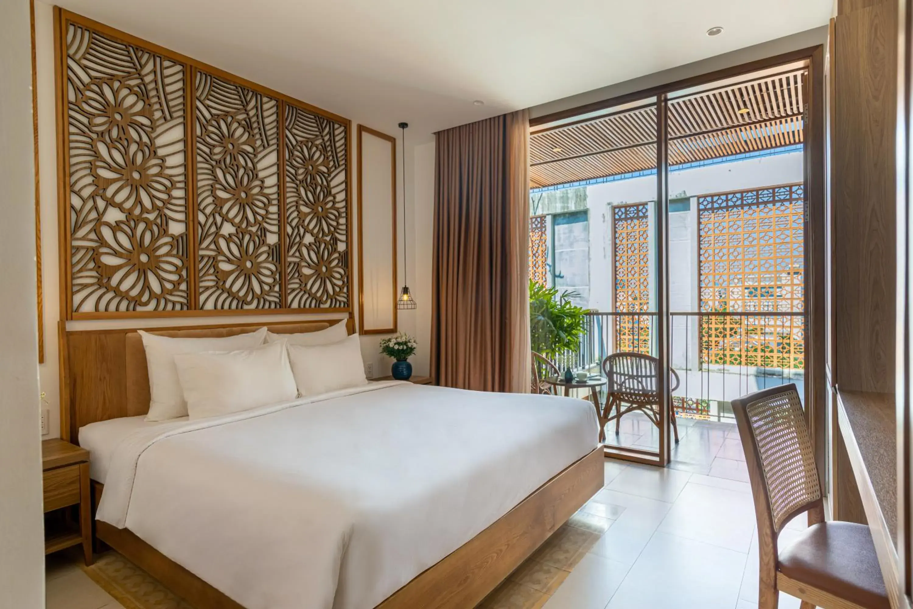 Deluxe Double Room with Balcony and Garden View in Daisy Boutique Hotel Deluxe Double Room with Balcony and Garden View in Daisy Boutique Hotel