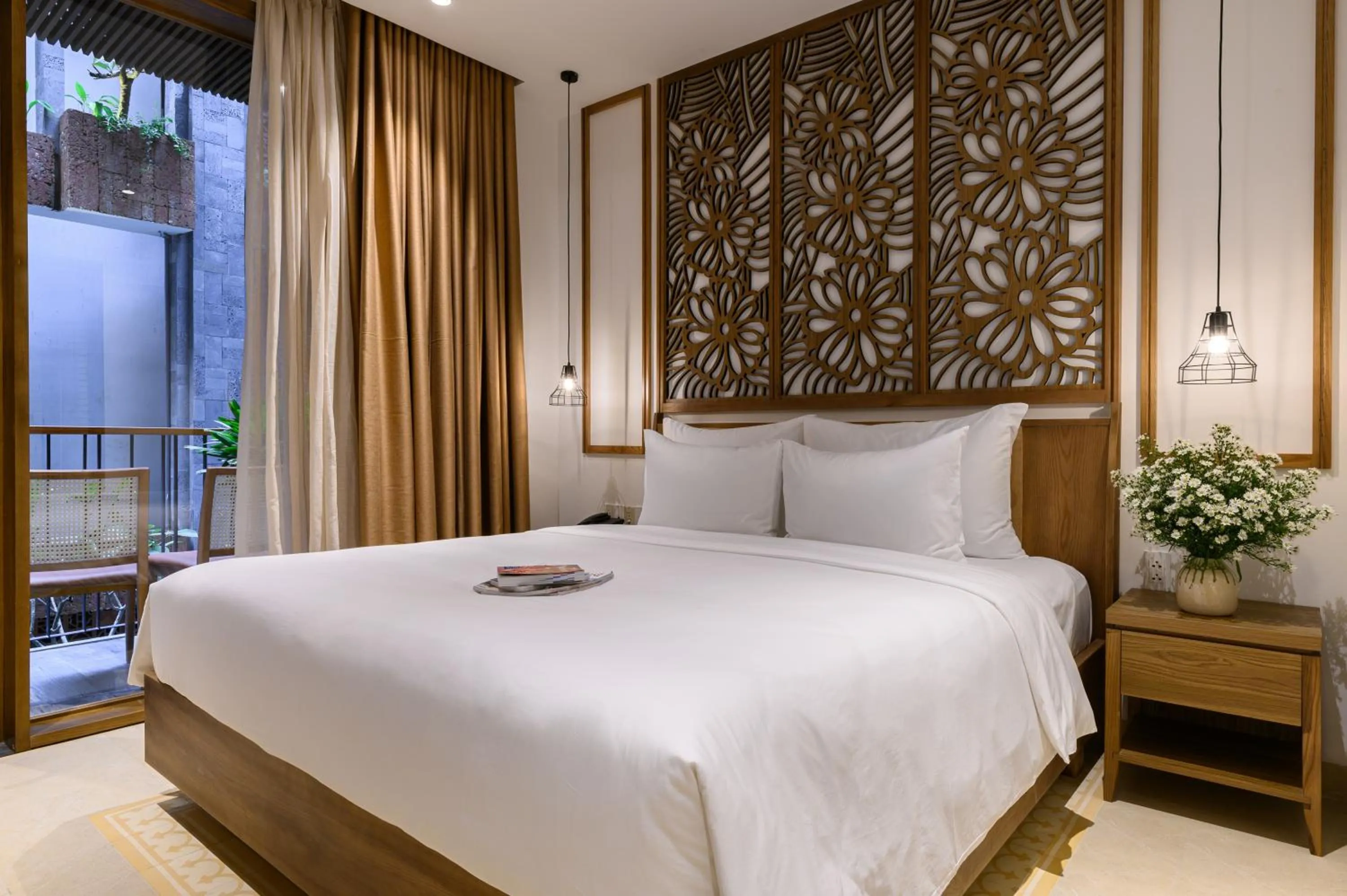 Bedroom, Bed in Daisy Boutique Hotel