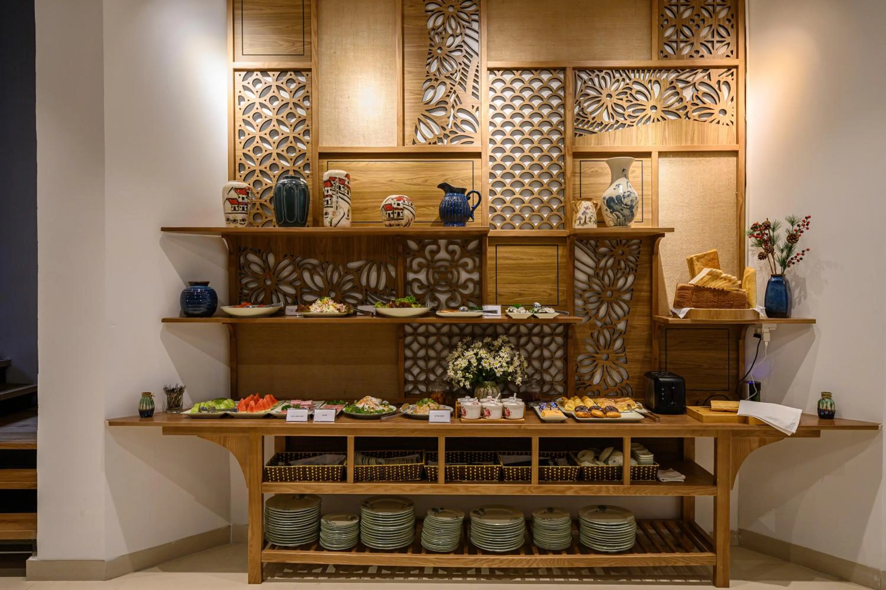 Restaurant/places to eat in Daisy Boutique Hotel