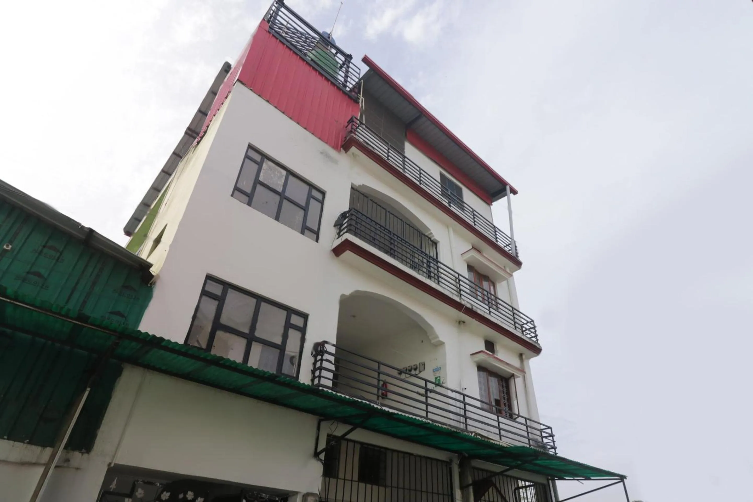 Facade/entrance in SPOT ON Sneha Home Stay