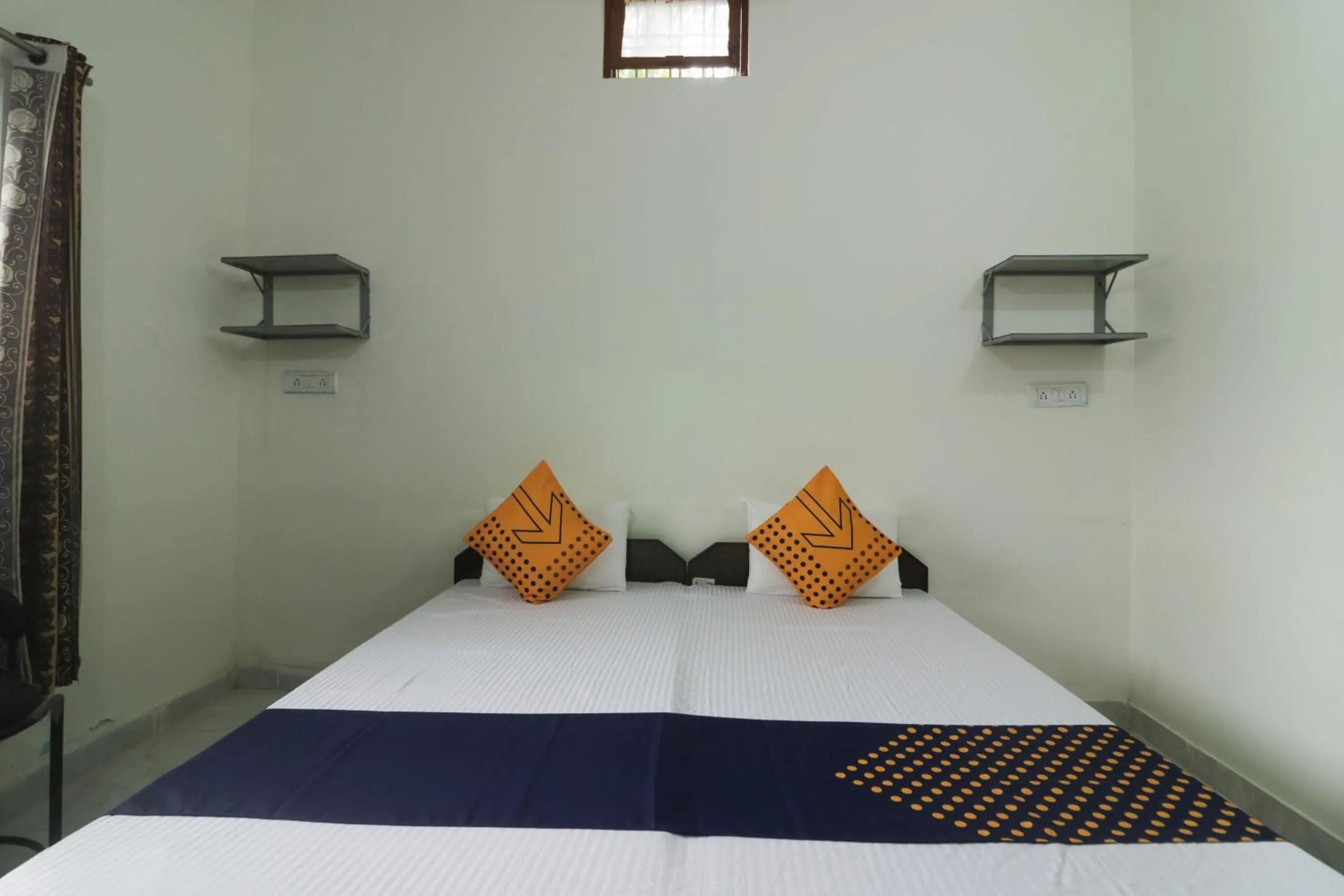 Bedroom, Bed in SPOT ON Sneha Home Stay