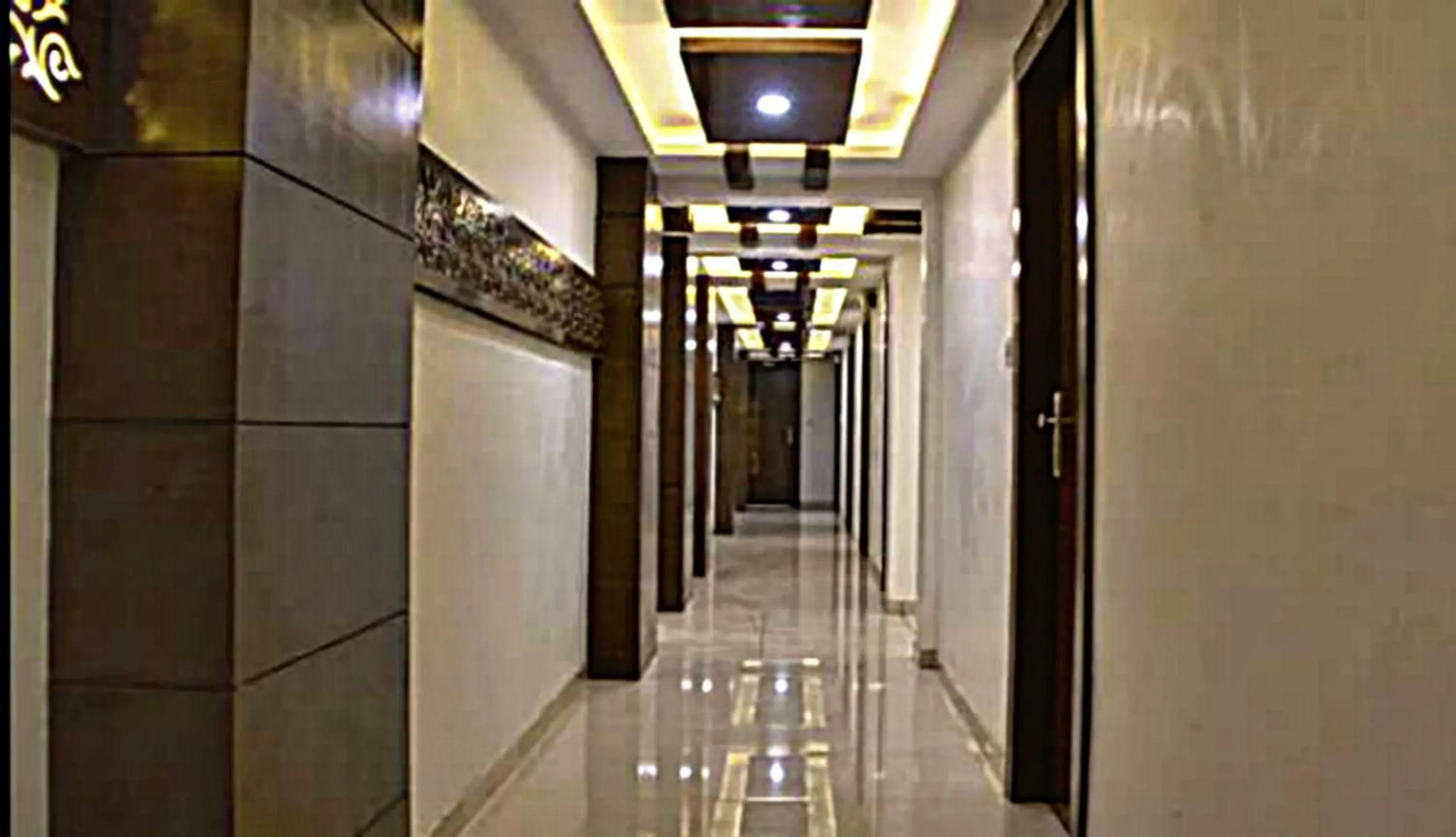 Lobby or reception in Hotel Amber Railway station