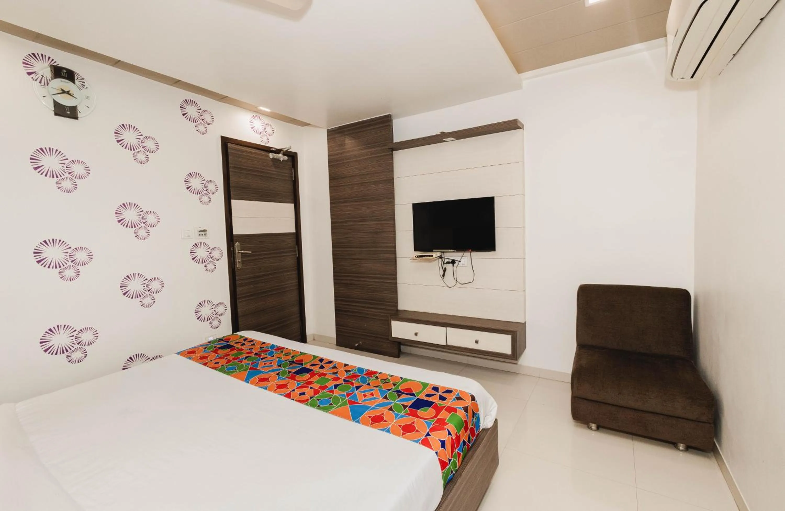 TV and multimedia, Bed in Hotel Amber Railway station