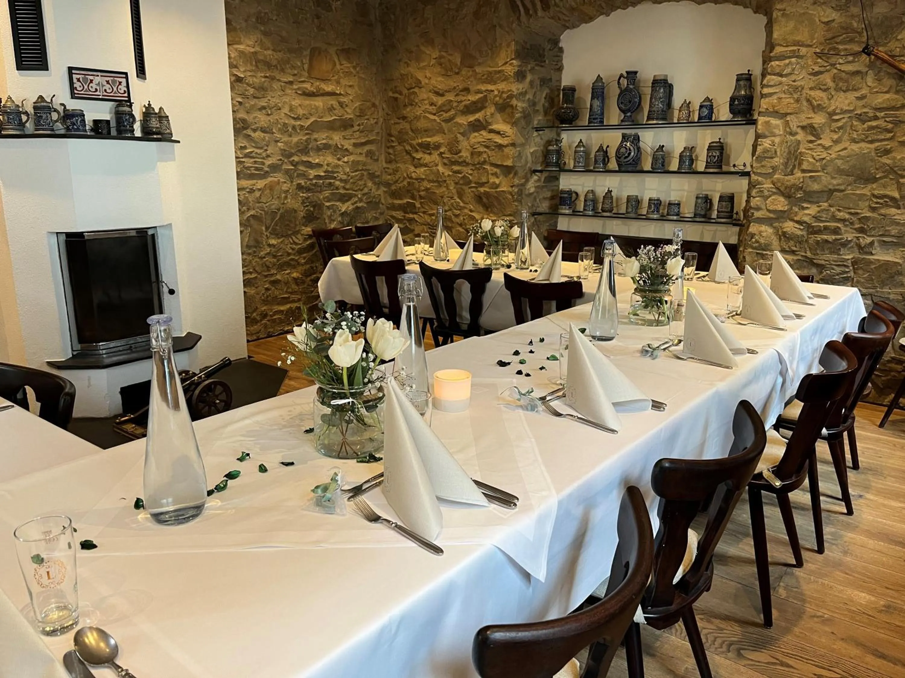 Restaurant/places to eat in Landgasthof zur Burg Grenzau