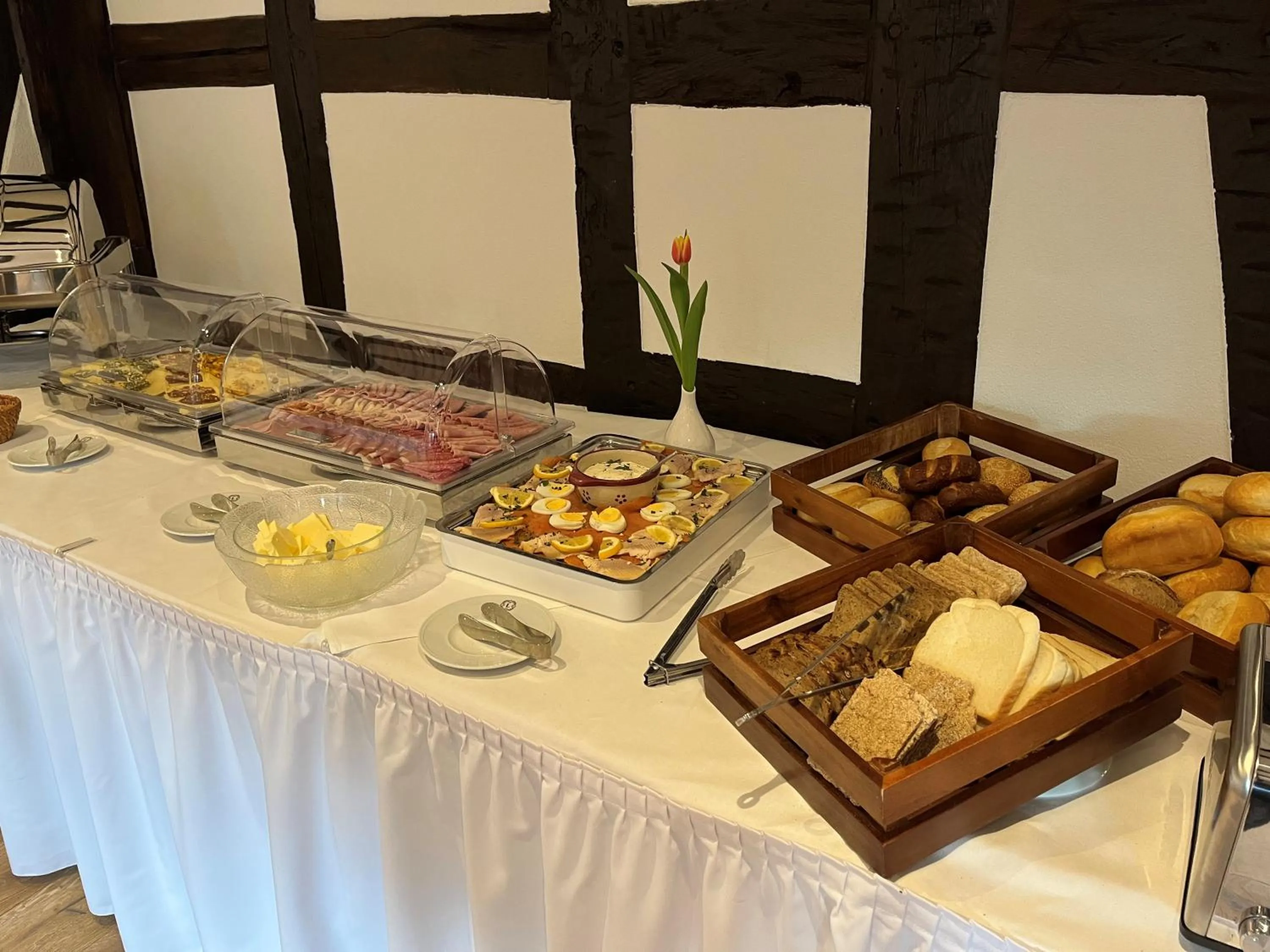 Breakfast in Landgasthof zur Burg Grenzau