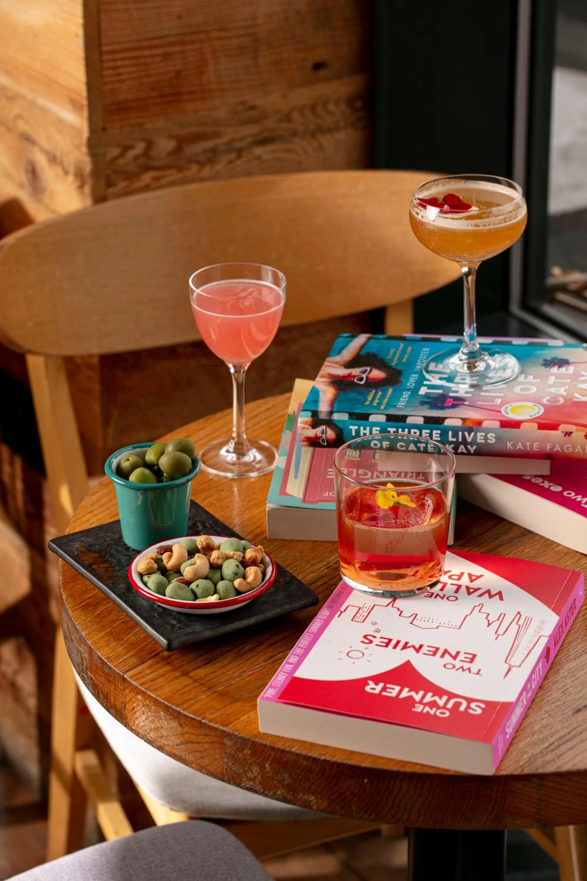 Lounge or bar in Treehouse Hotel London