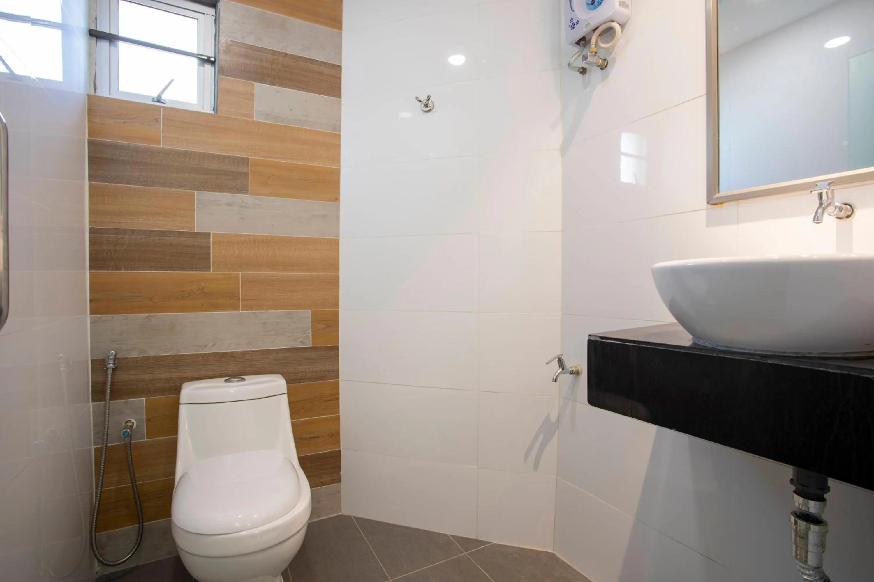 Lazy Cat Home At Gaya Street