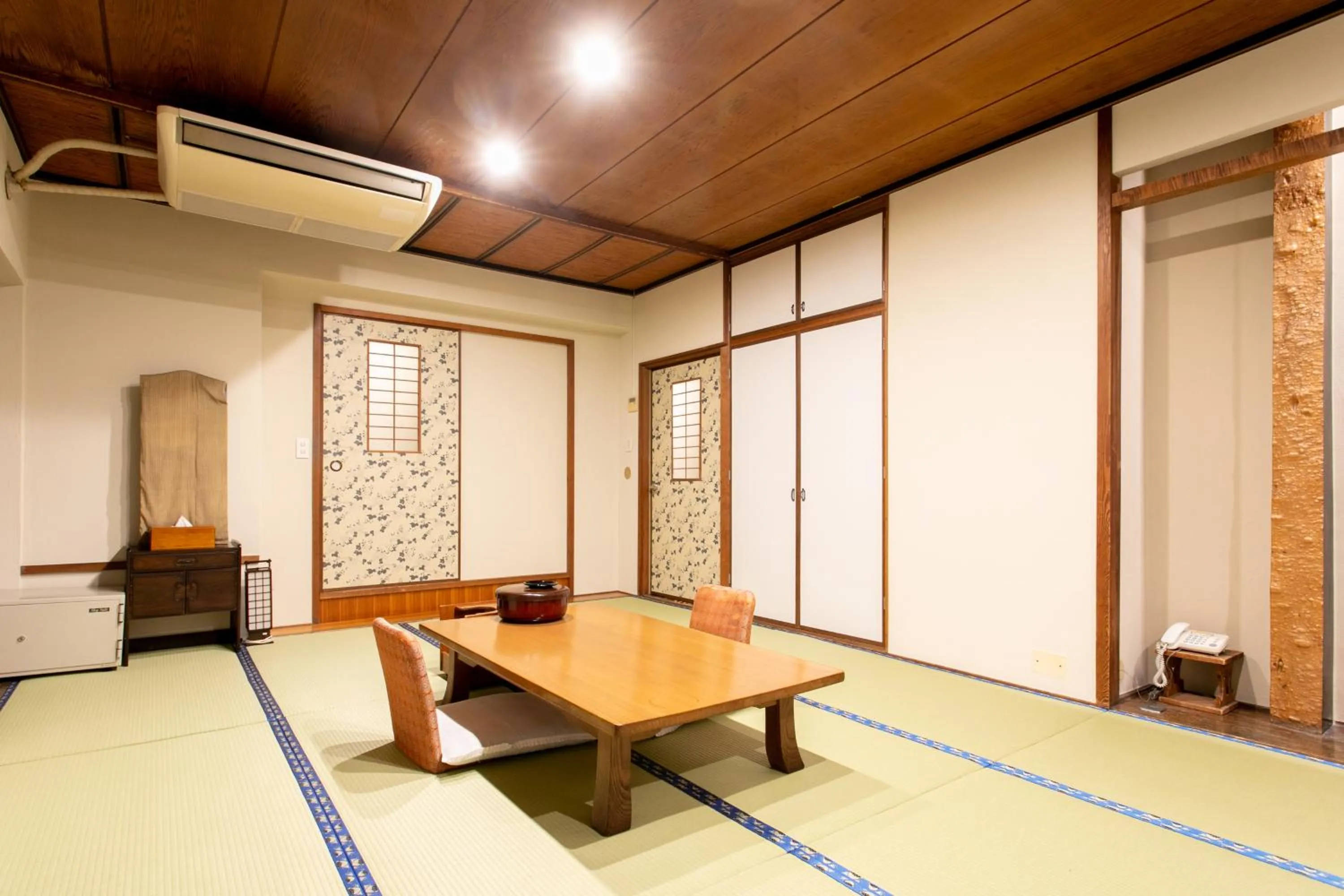 Seating area in Hotel Sumire ふぐ料理を愉しむ料理宿