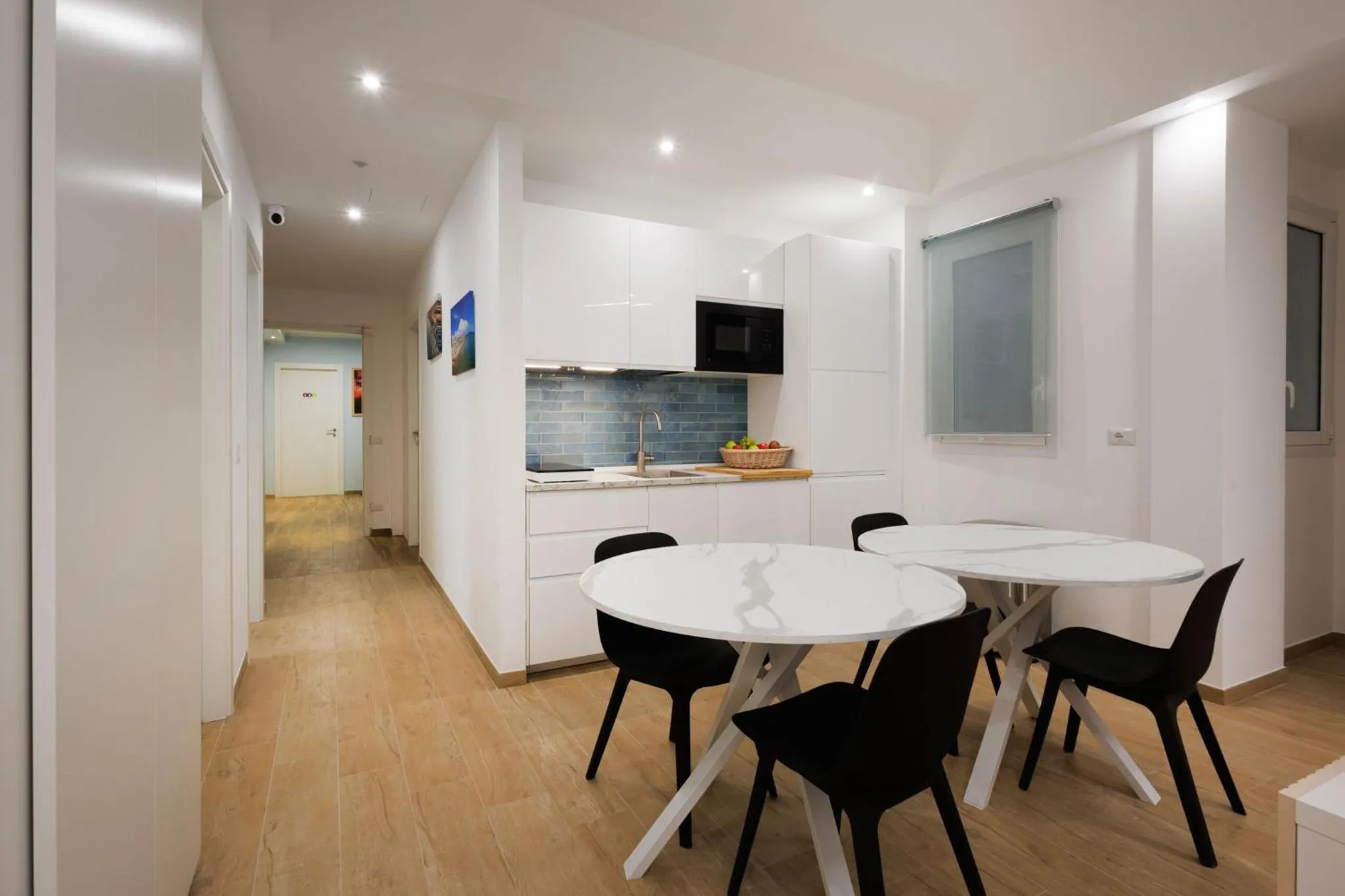 Communal lounge/ TV room in RomeCookSea Guest House