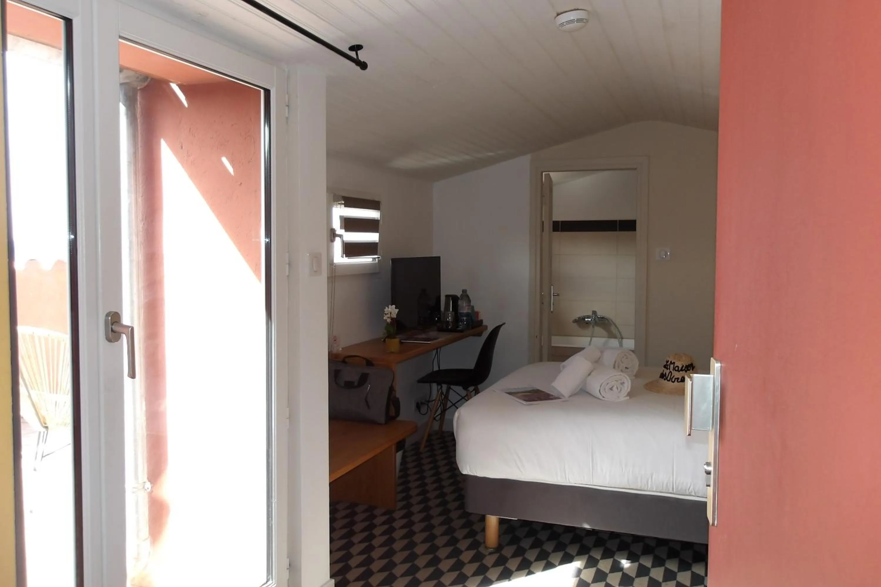 Bed in La Maison des Ocres - Provence