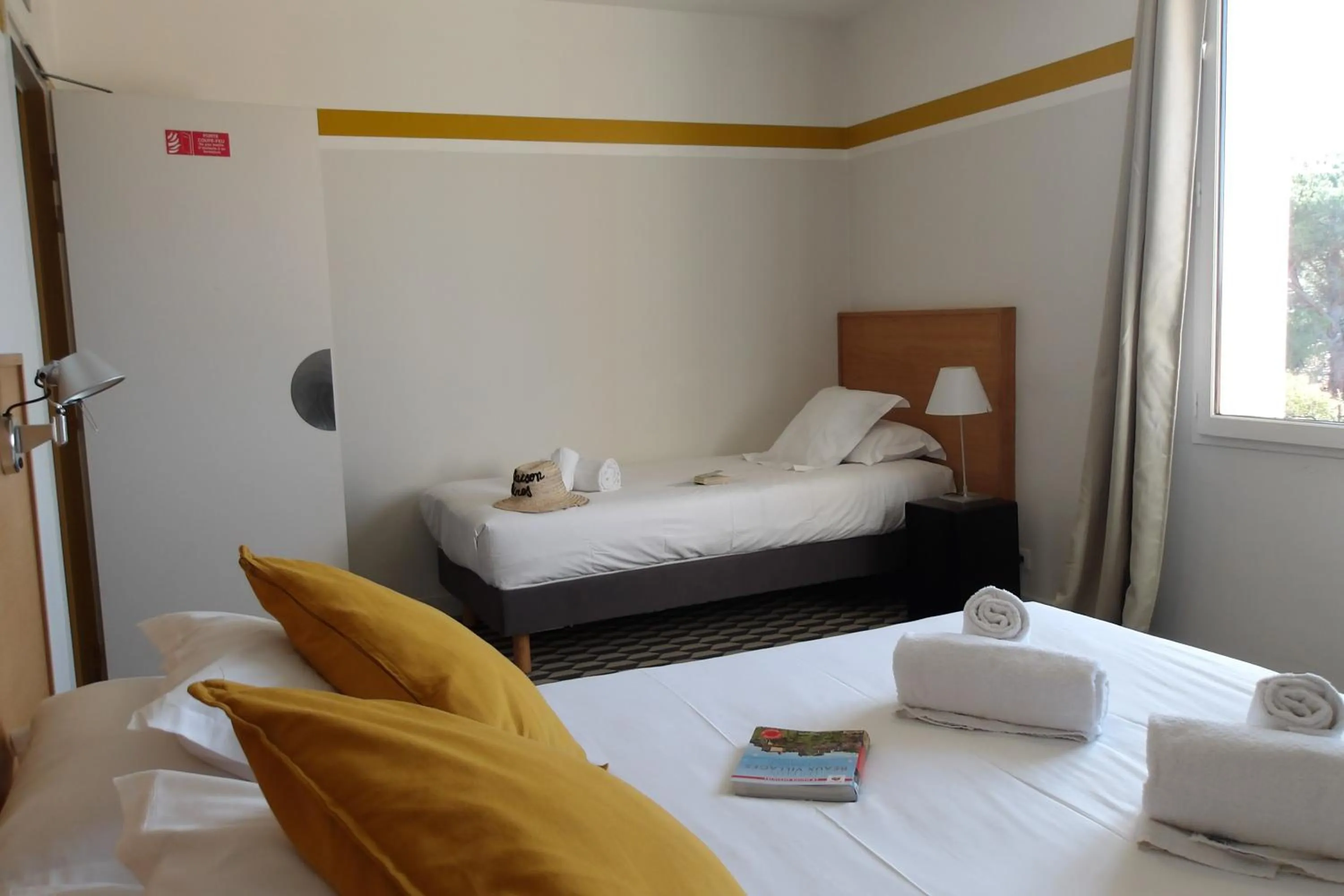 Bed in La Maison des Ocres - Provence