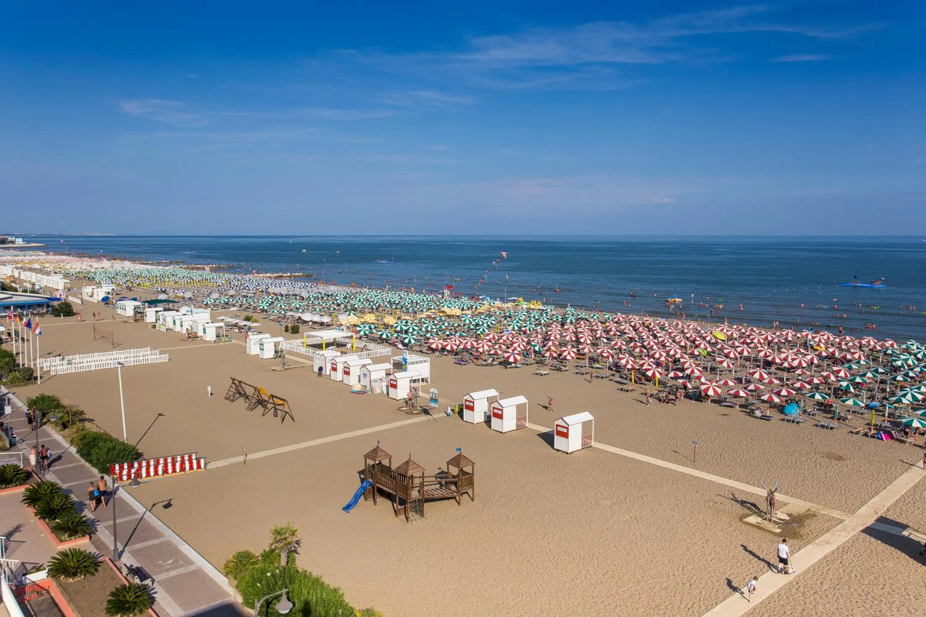Beach in Hotel Touring