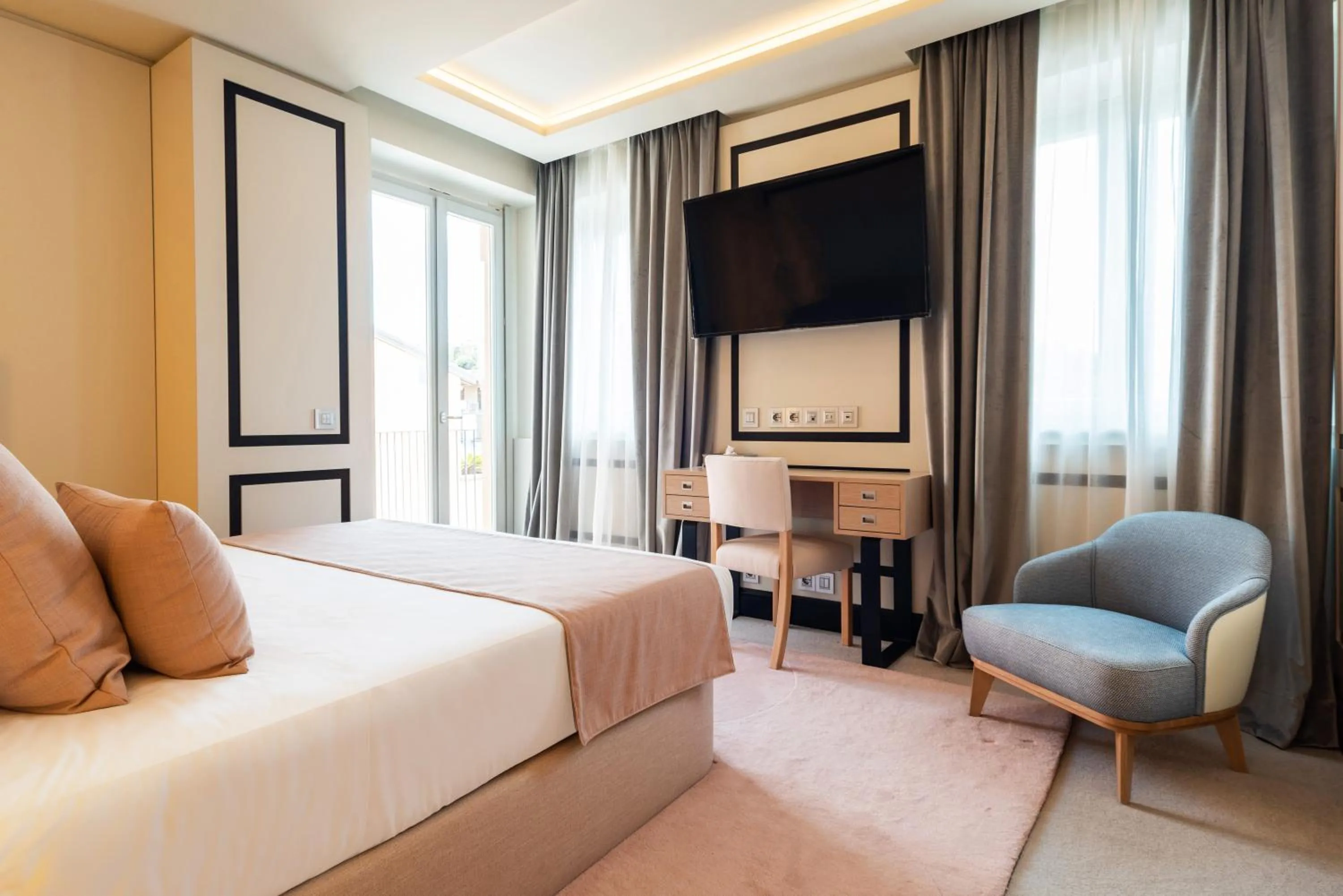 Bed in Room Mate Collection Gran Filippo, Rome-Fontana di Trevi