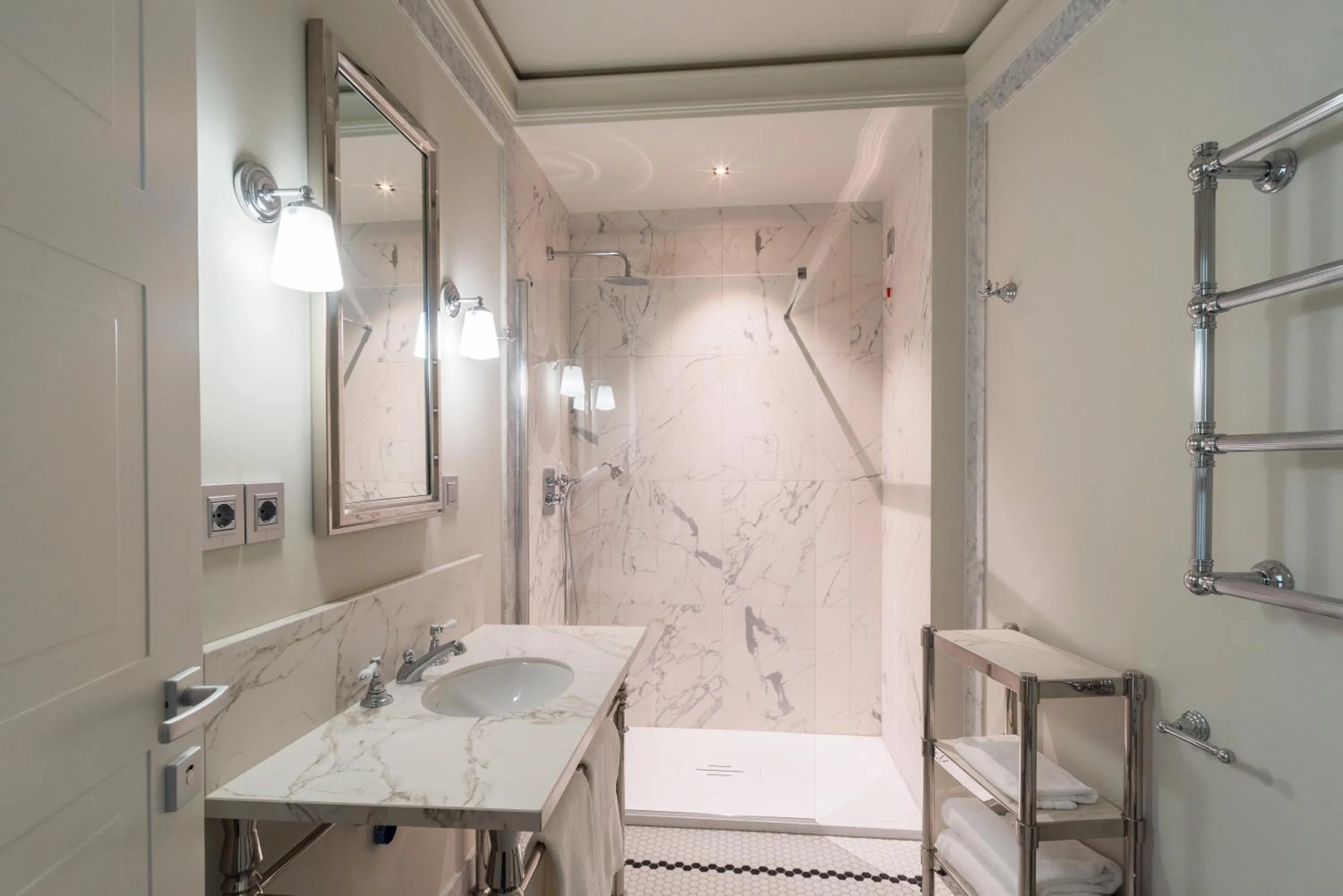 Bathroom in Room Mate Collection Gran Filippo, Rome-Fontana di Trevi