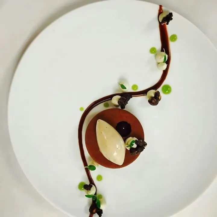 Meals in Hostellerie Le Roy Soleil