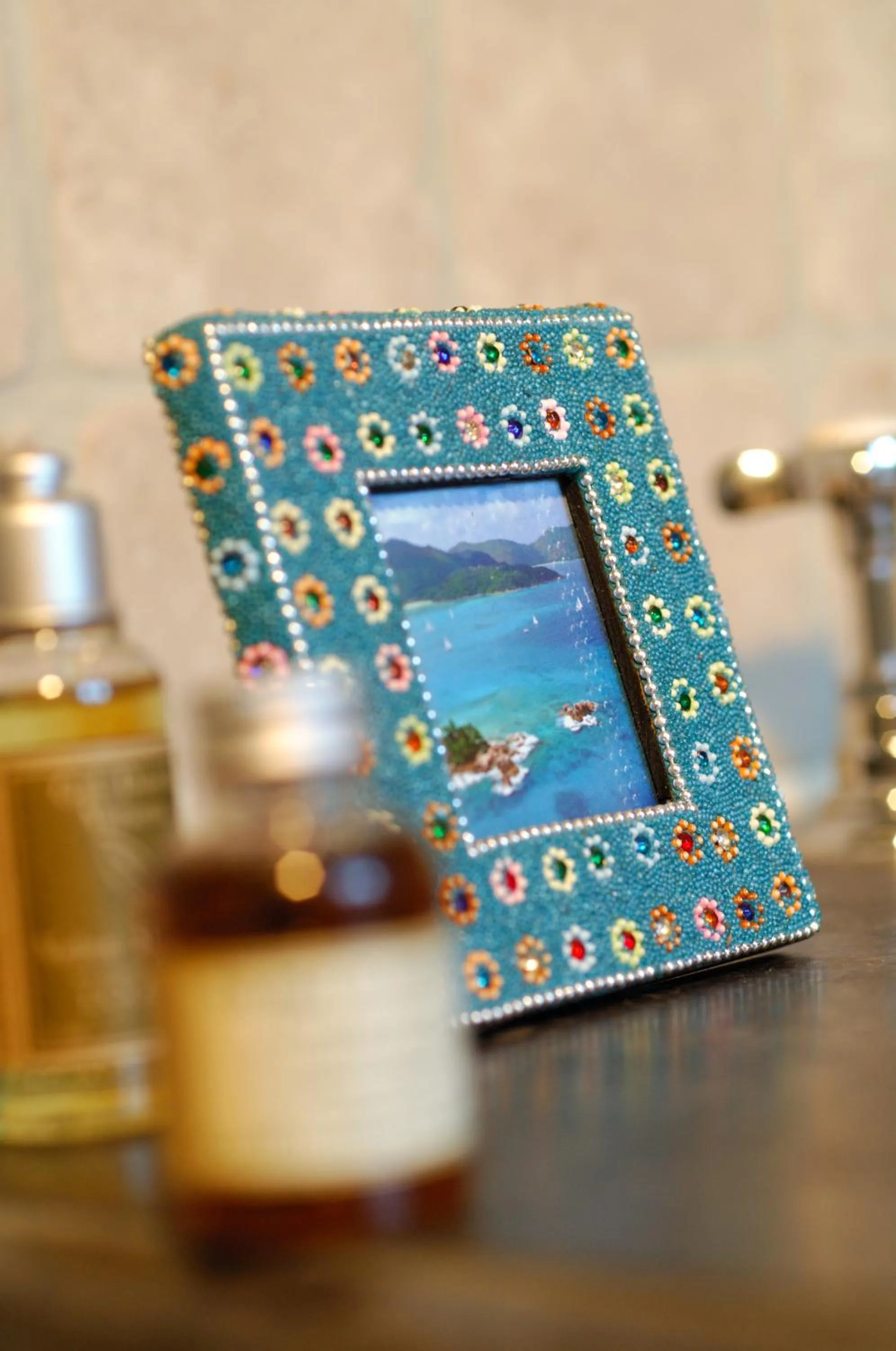 Decorative detail in Hostellerie Le Roy Soleil