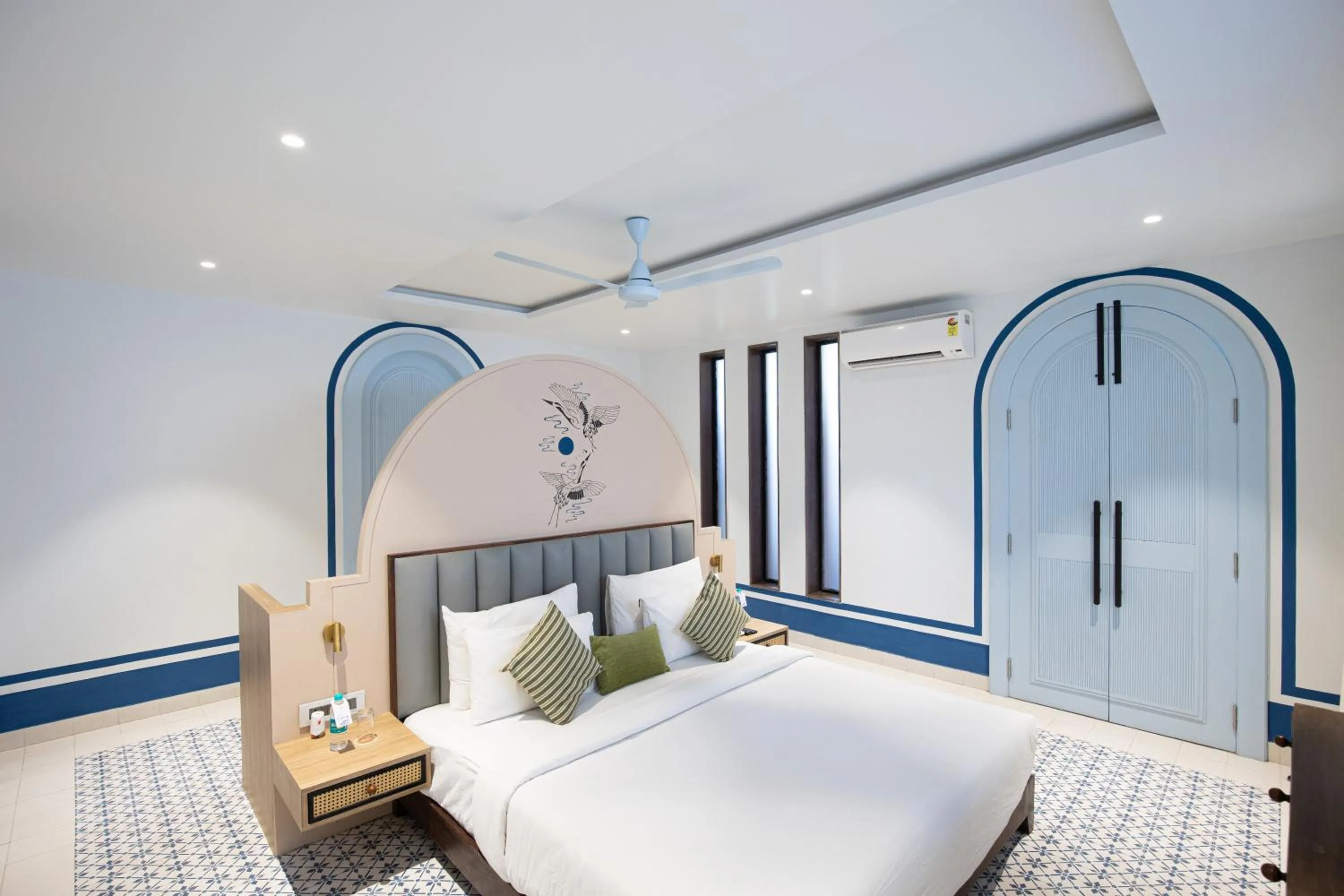 Bed in Casa Blanca Lakecity