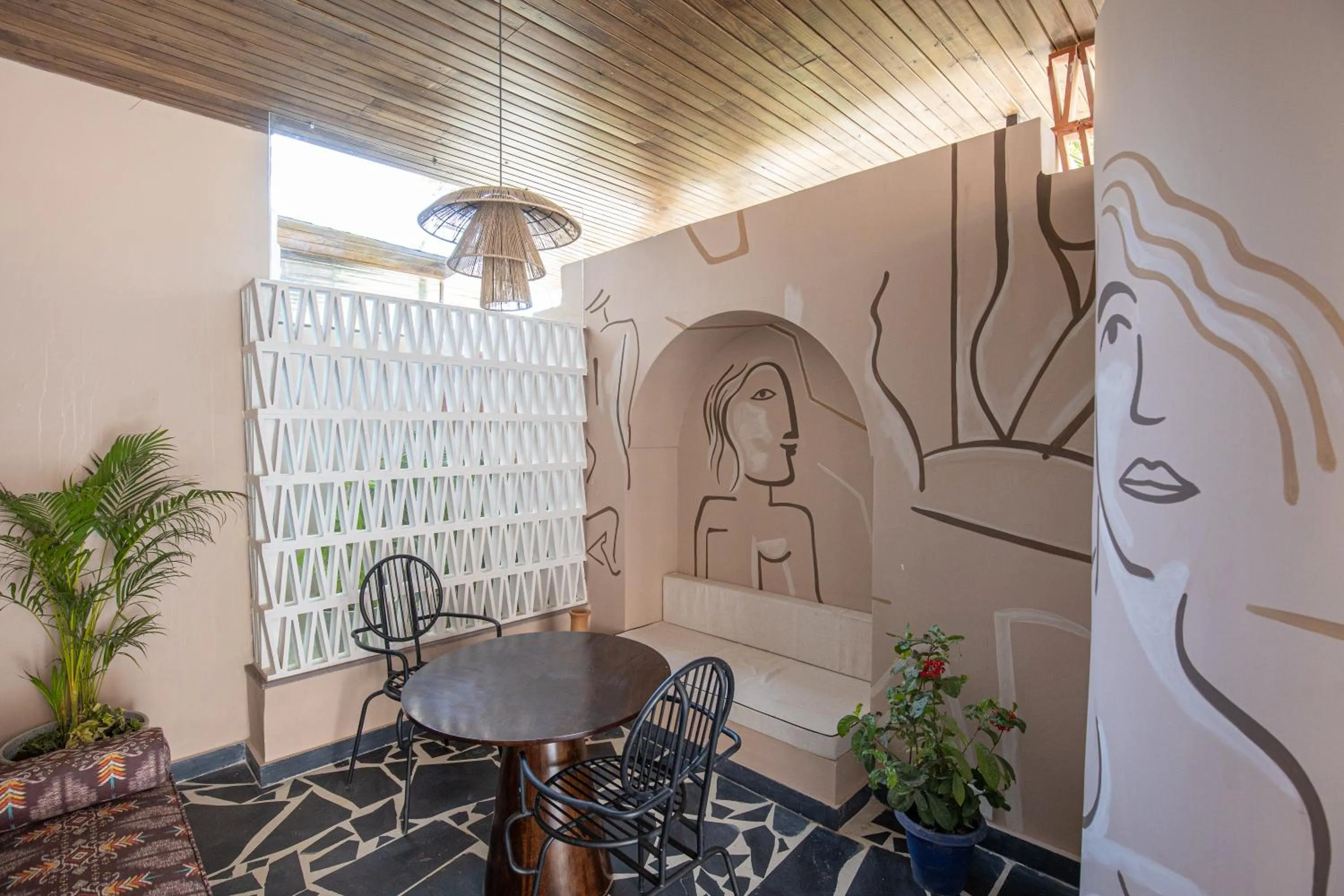 Living room in Casa Blanca Lakecity