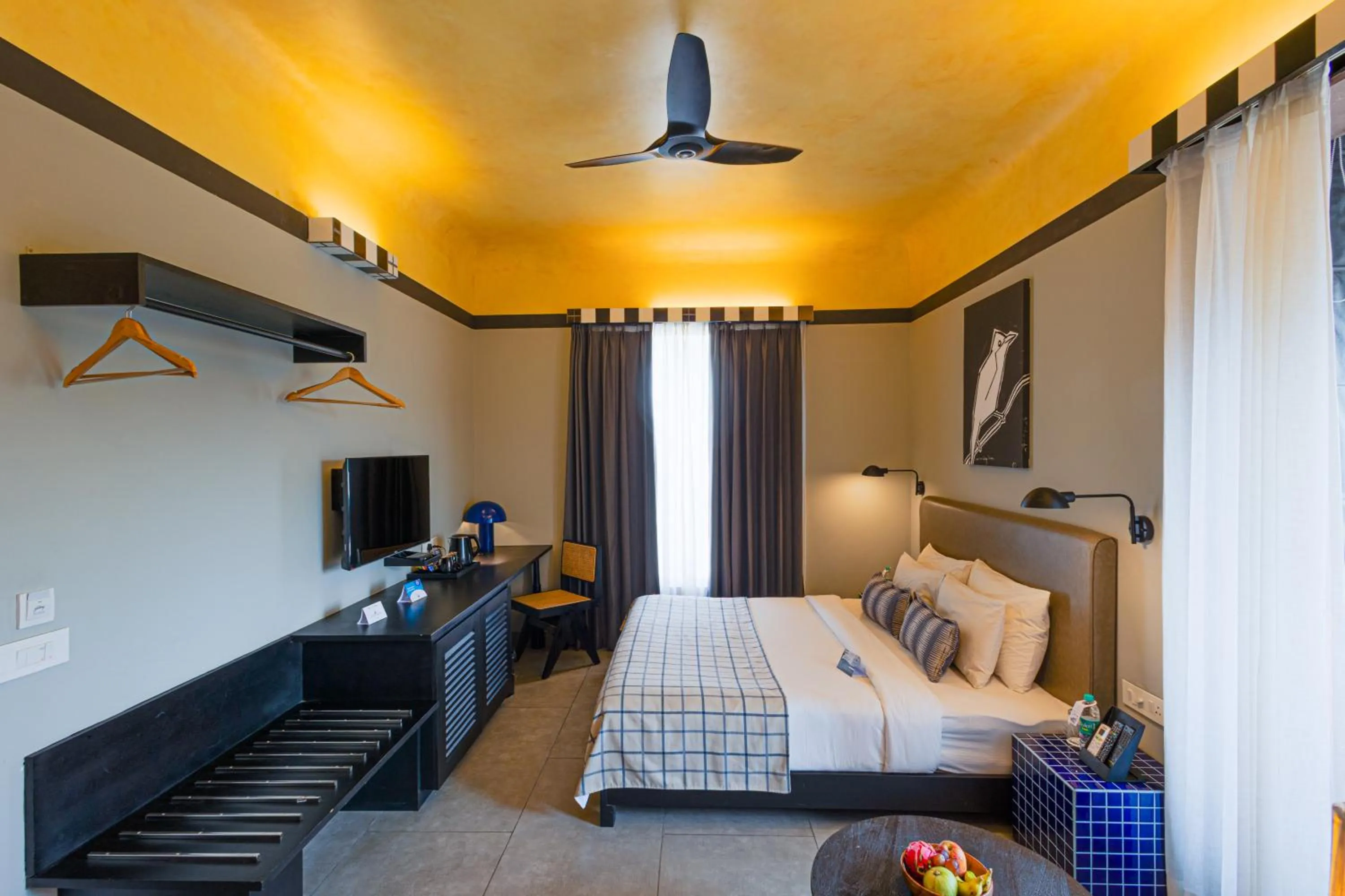 Bed in Casa Blanca Lakecity