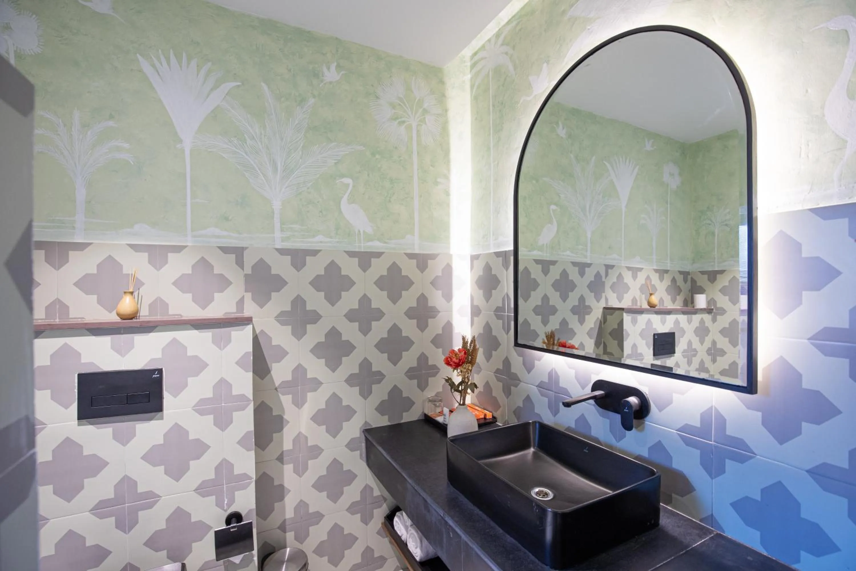 Bathroom in Casa Blanca Lakecity