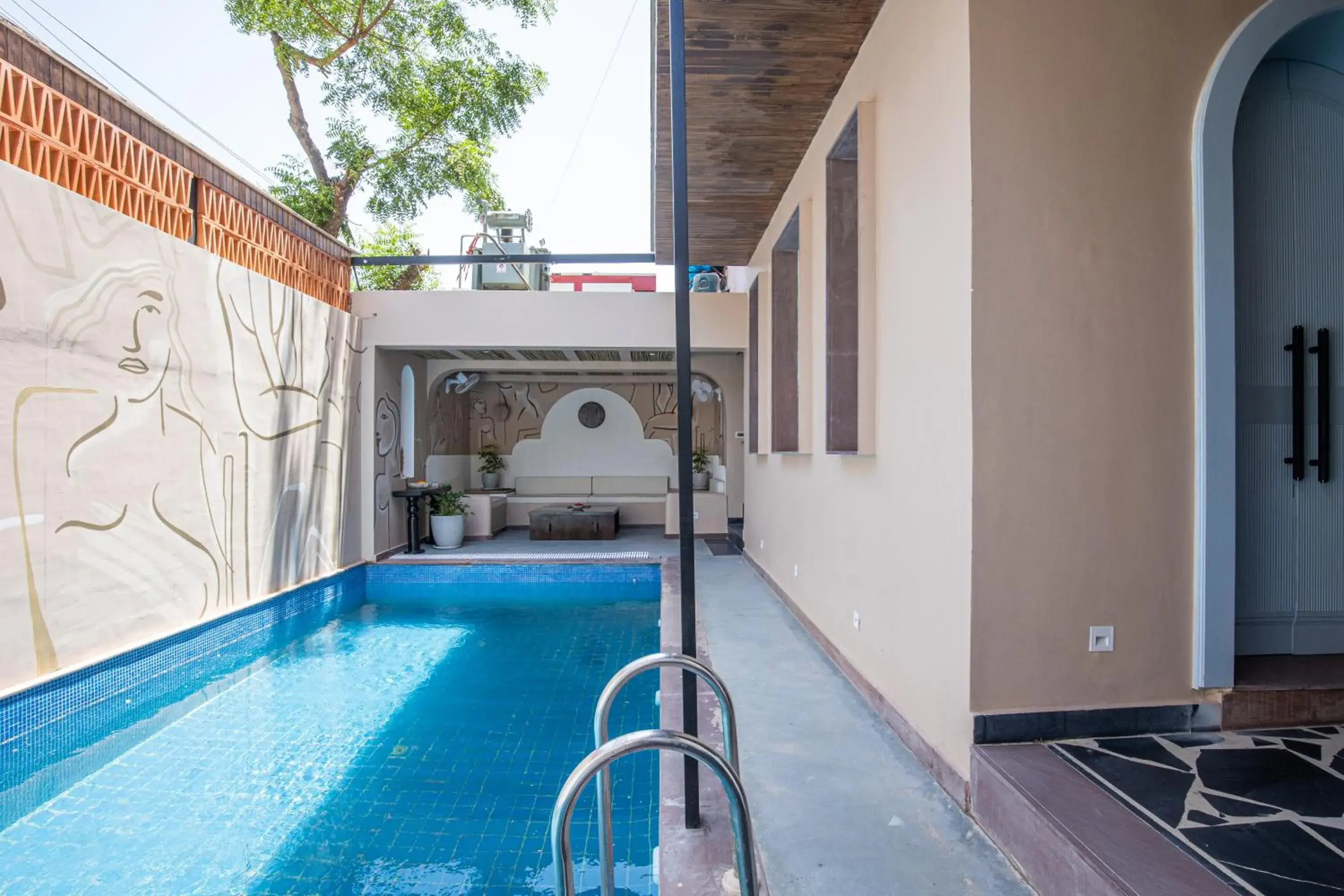 Villa with Private Pool - single occupancy in Casa Blanca Lakecity Villa with Private Pool - single occupancy in Casa Blanca Lakecity