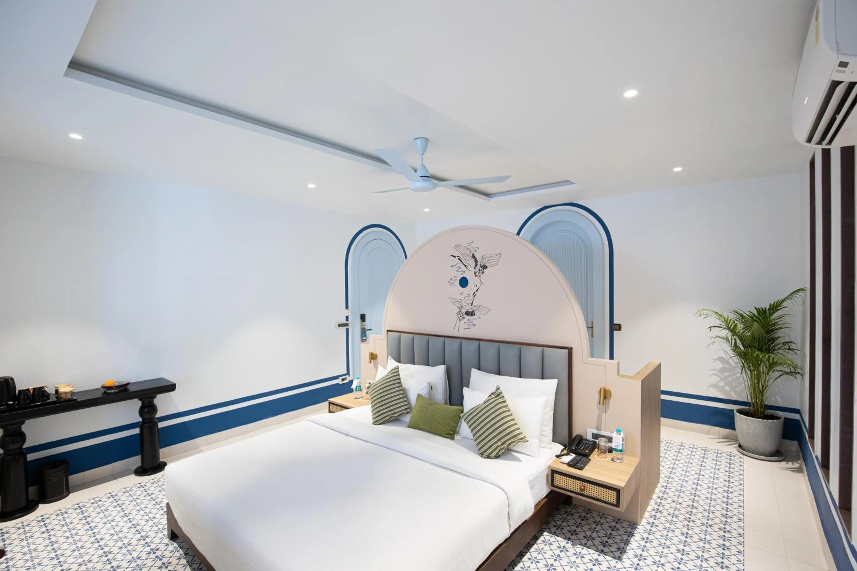 Bed in Casa Blanca Lakecity