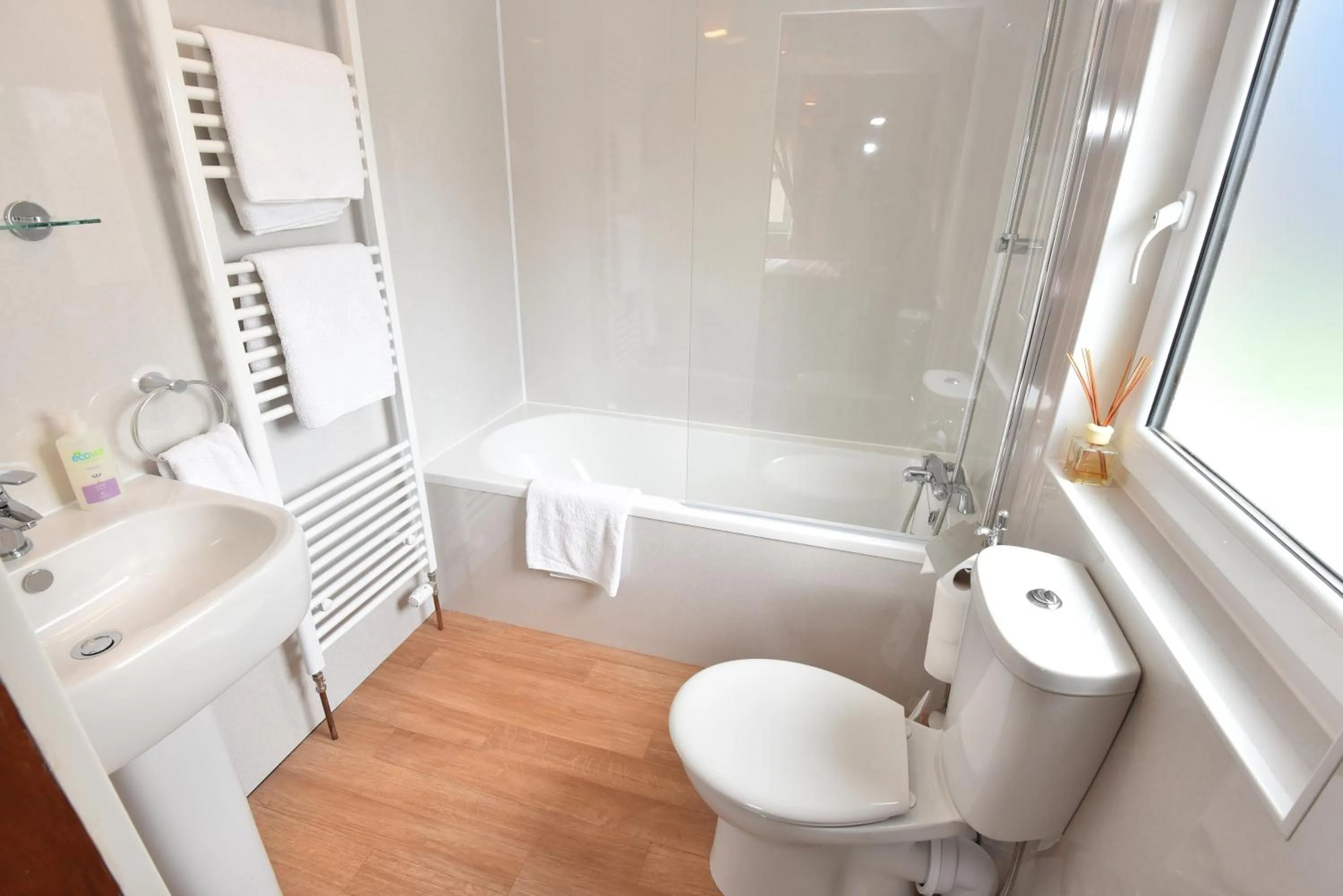 Bathroom in Acer Glen B&B