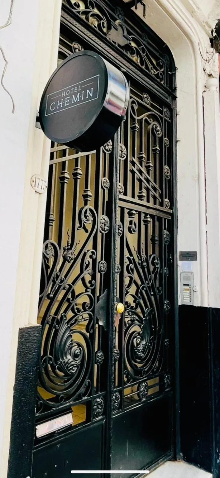 Property building in Hotel Chemin