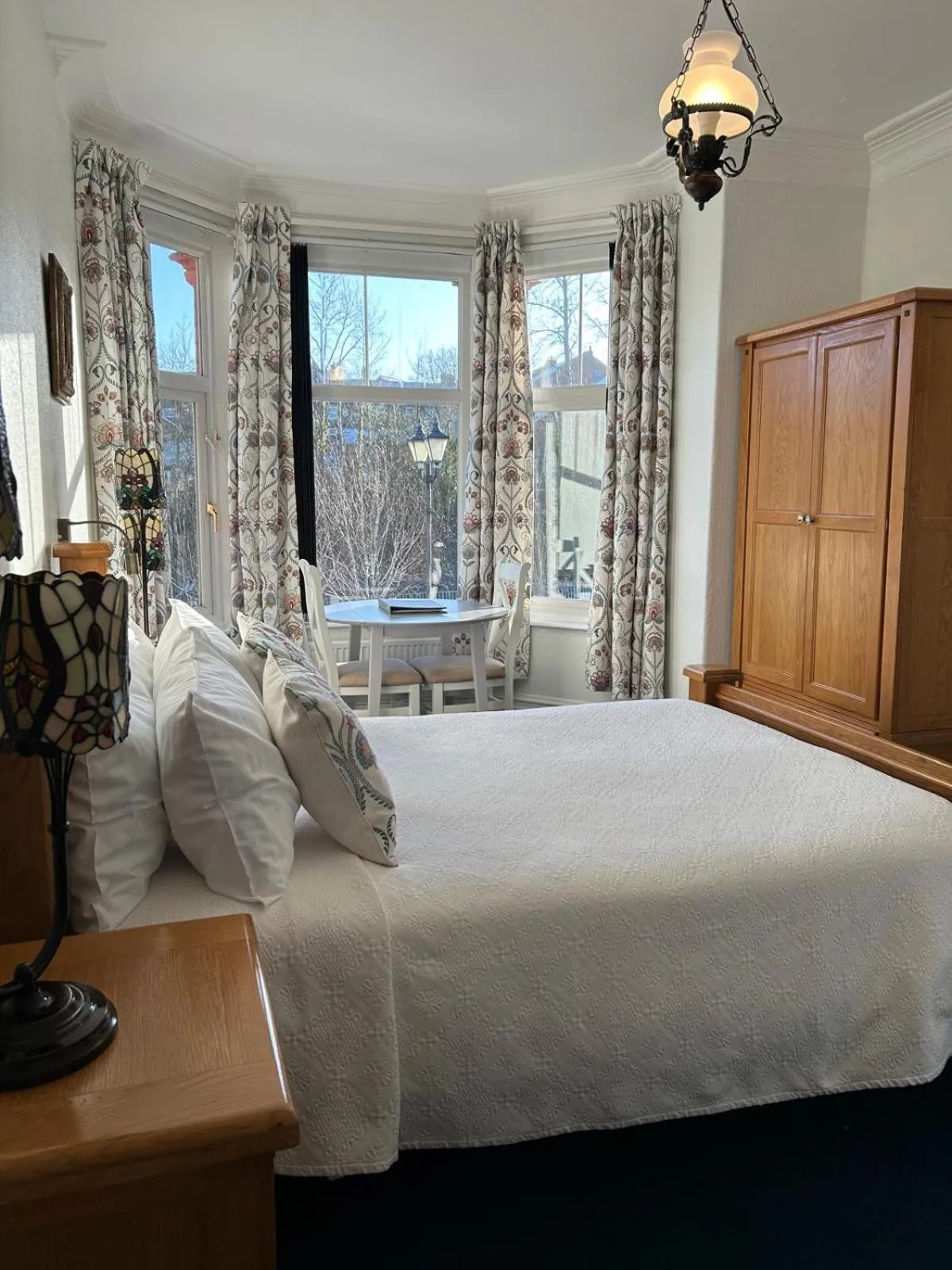 Photo of the whole room, Bed in Greylands Guest House