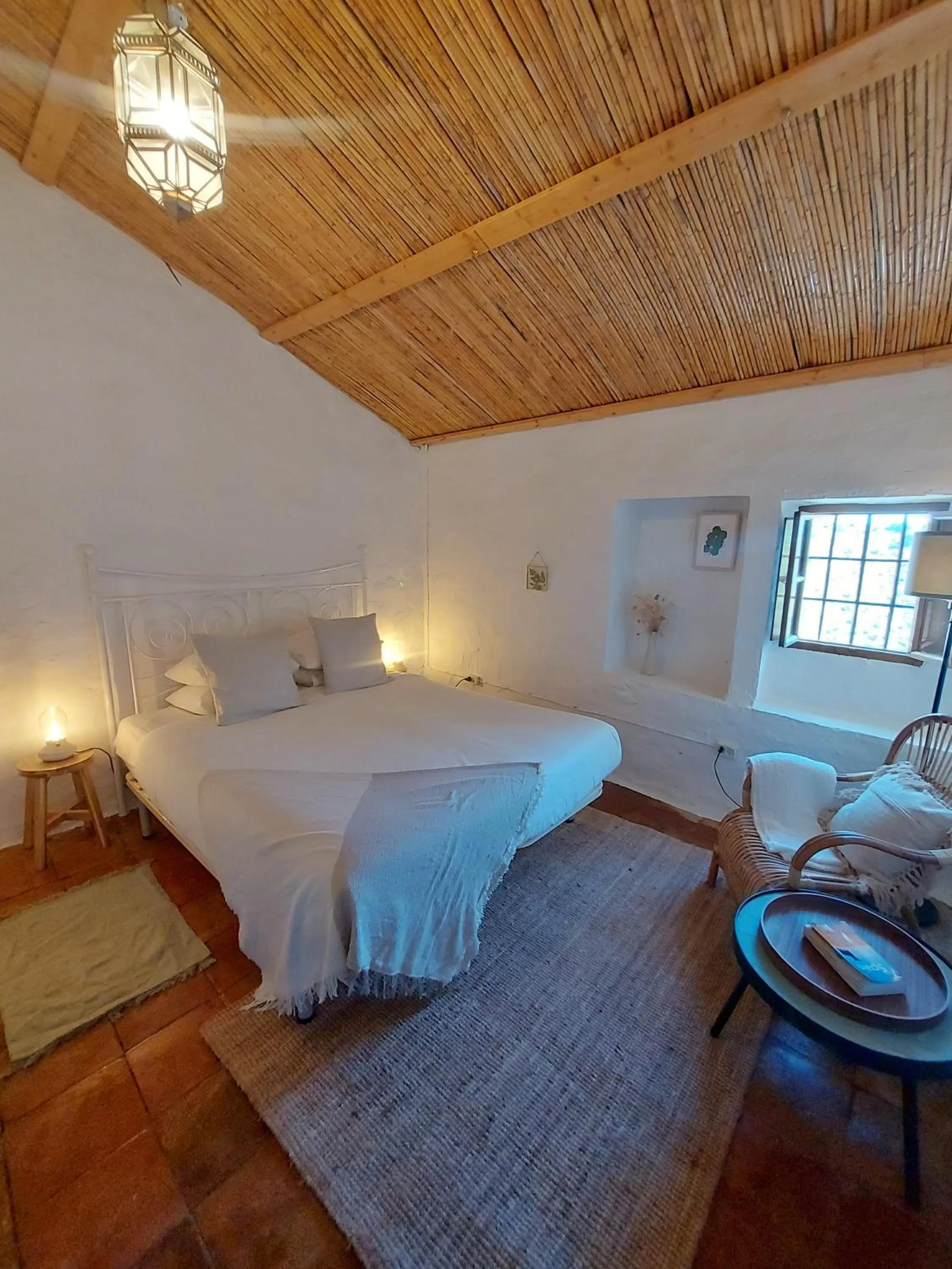 Photo of the whole room, Bed in Finca Serrato