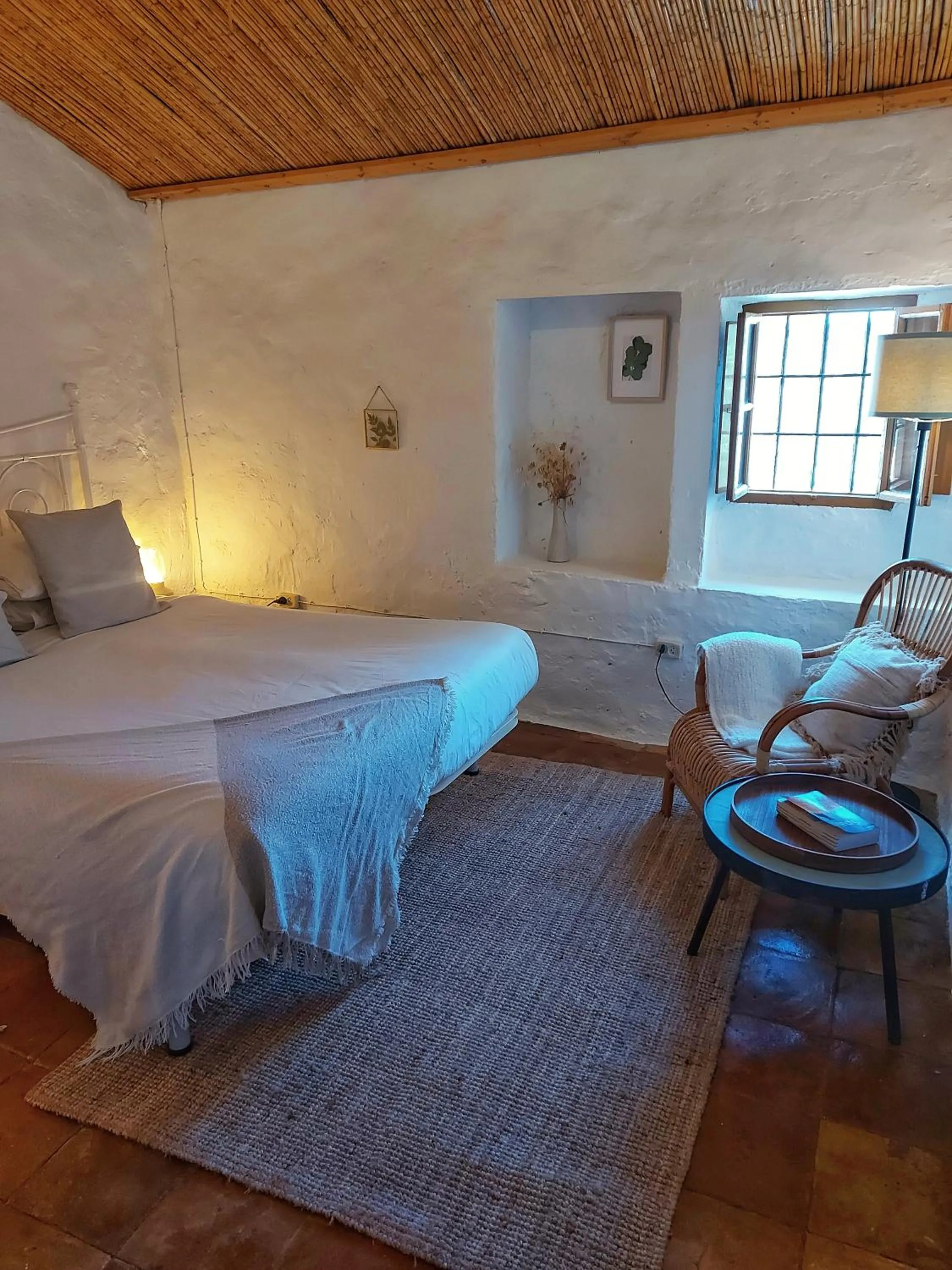 Photo of the whole room, Bed in Finca Serrato