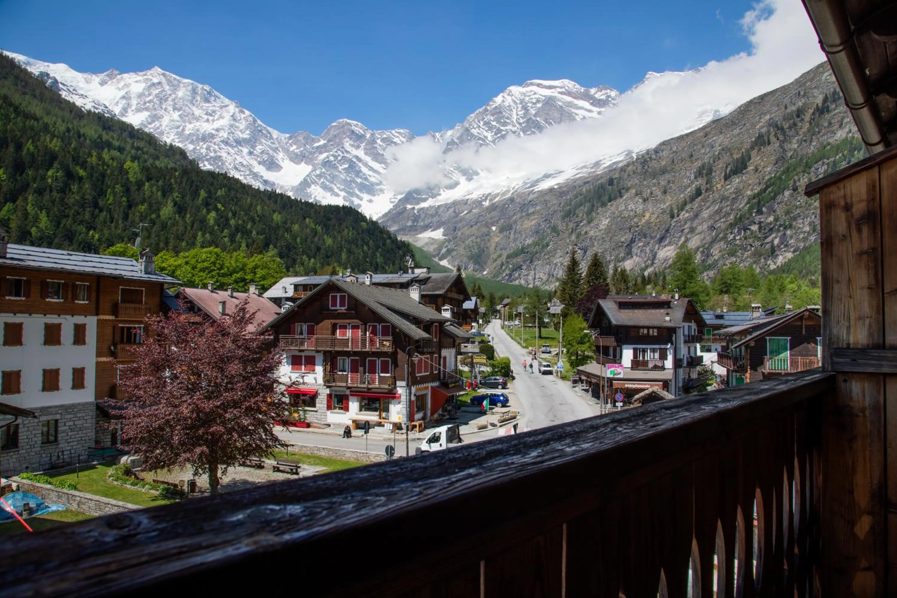 Mountain view in Hotel Dufour